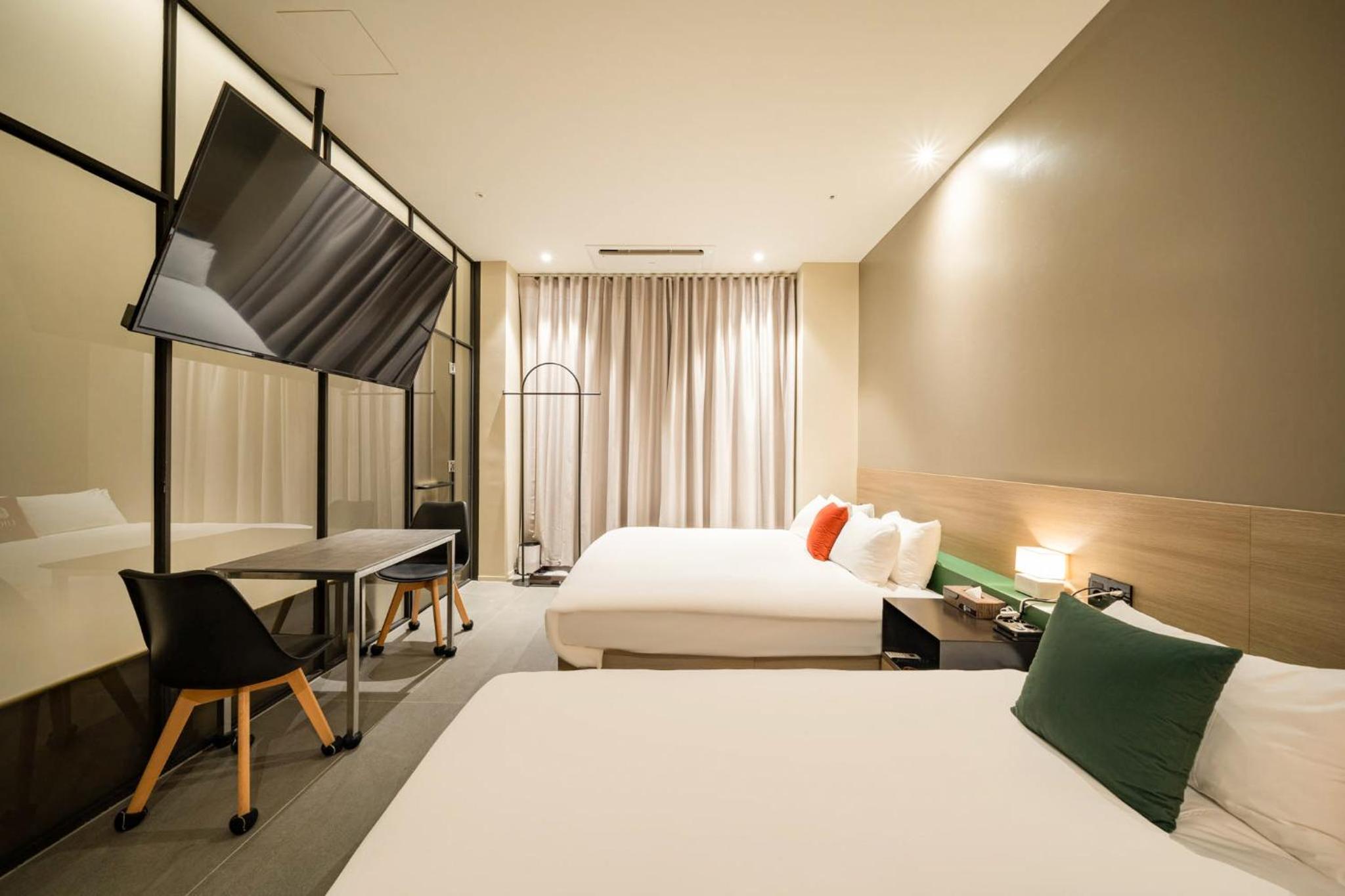 Superior Twin Room photo 2