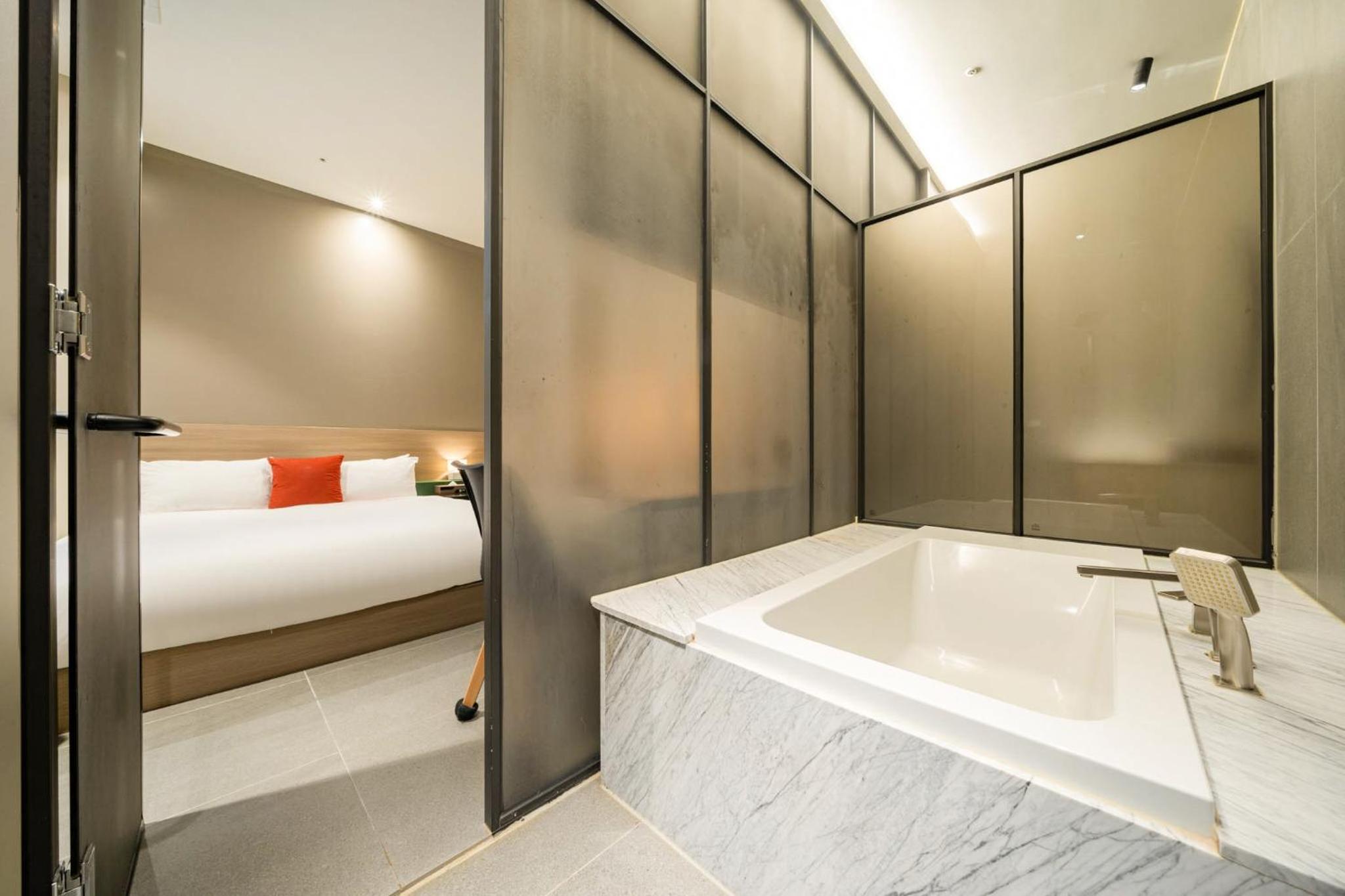 Superior Twin Room photo 3