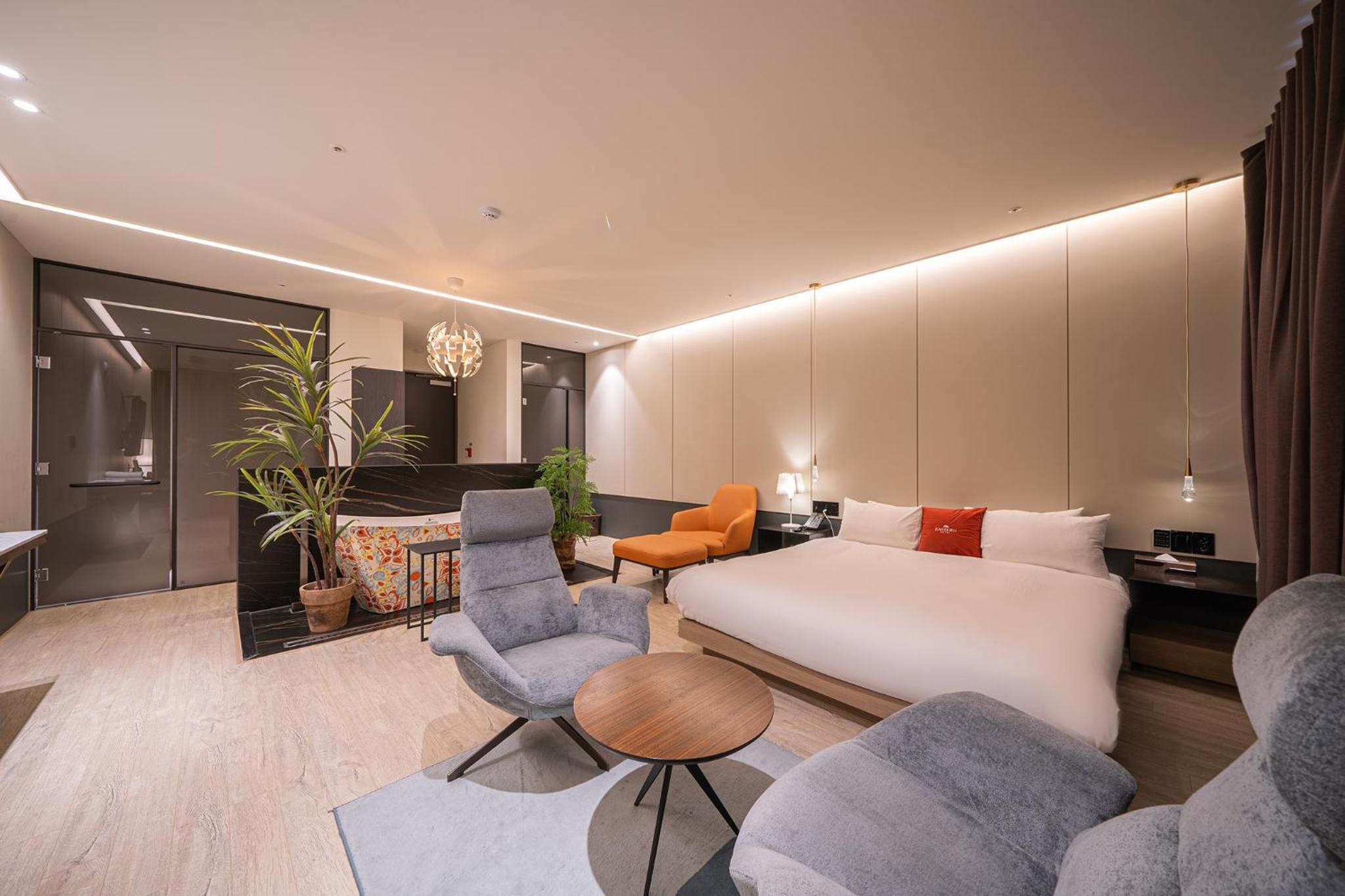 Suite photo 1