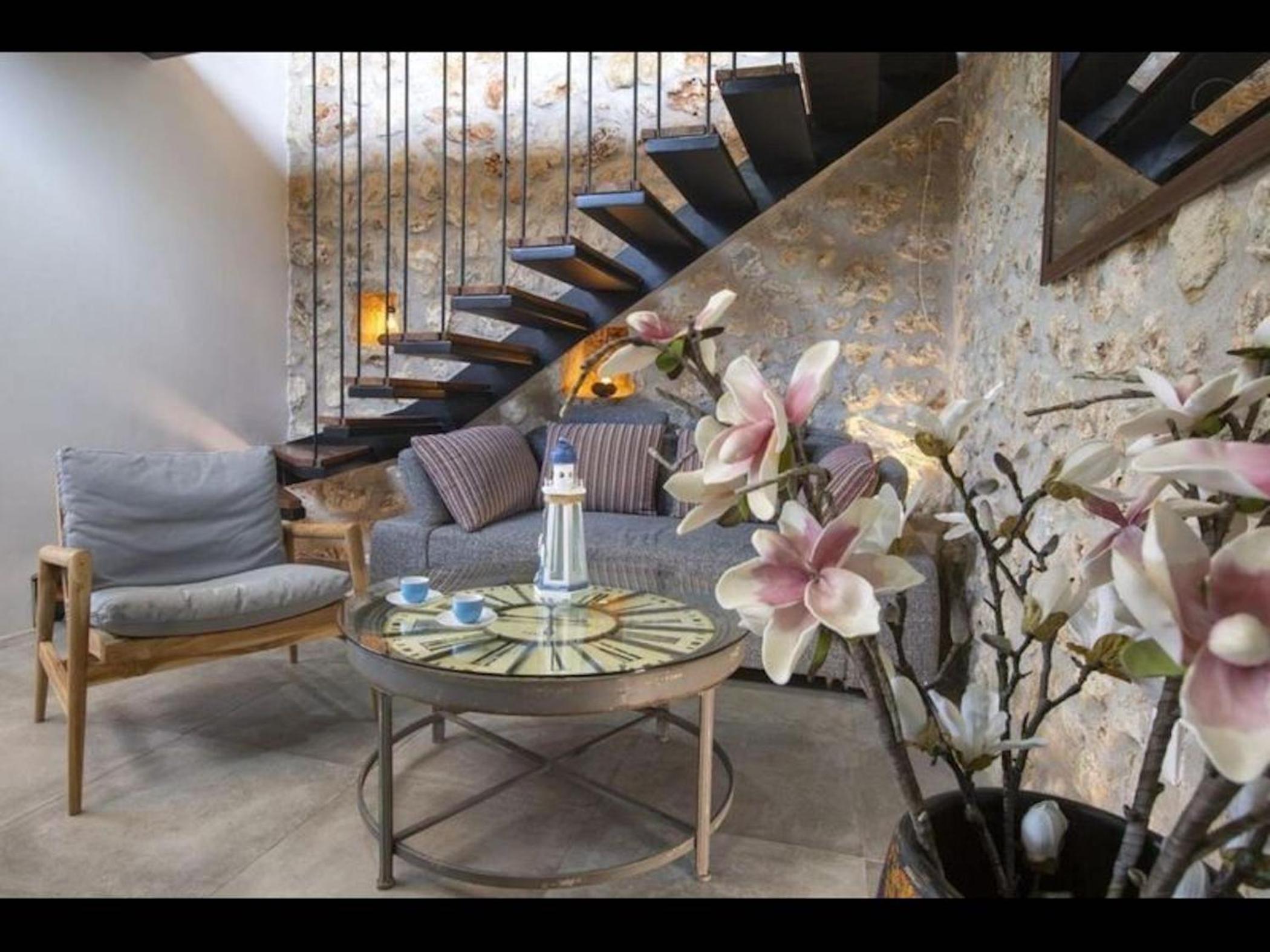 Villa photo 2