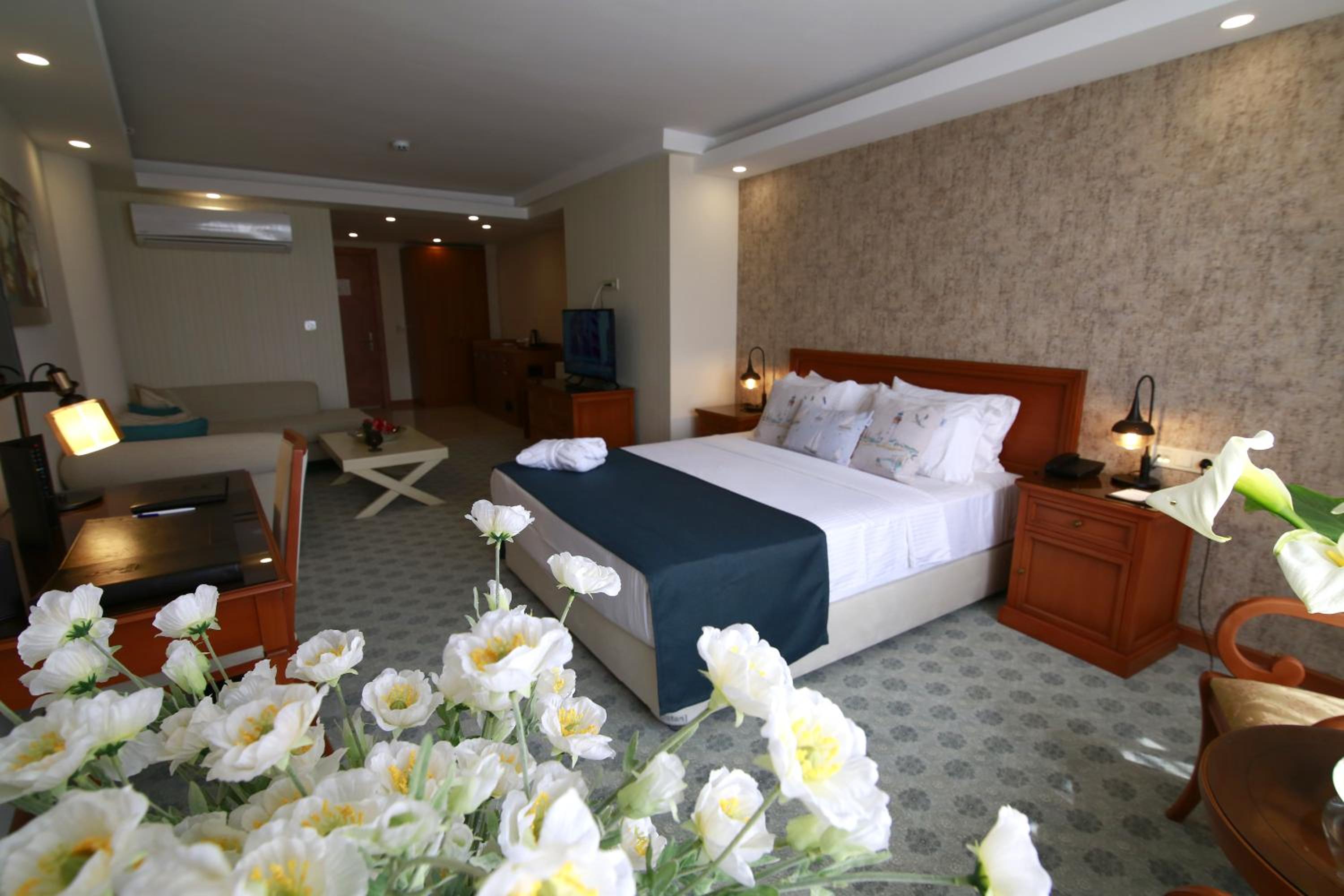 Queen Room - Photo 6