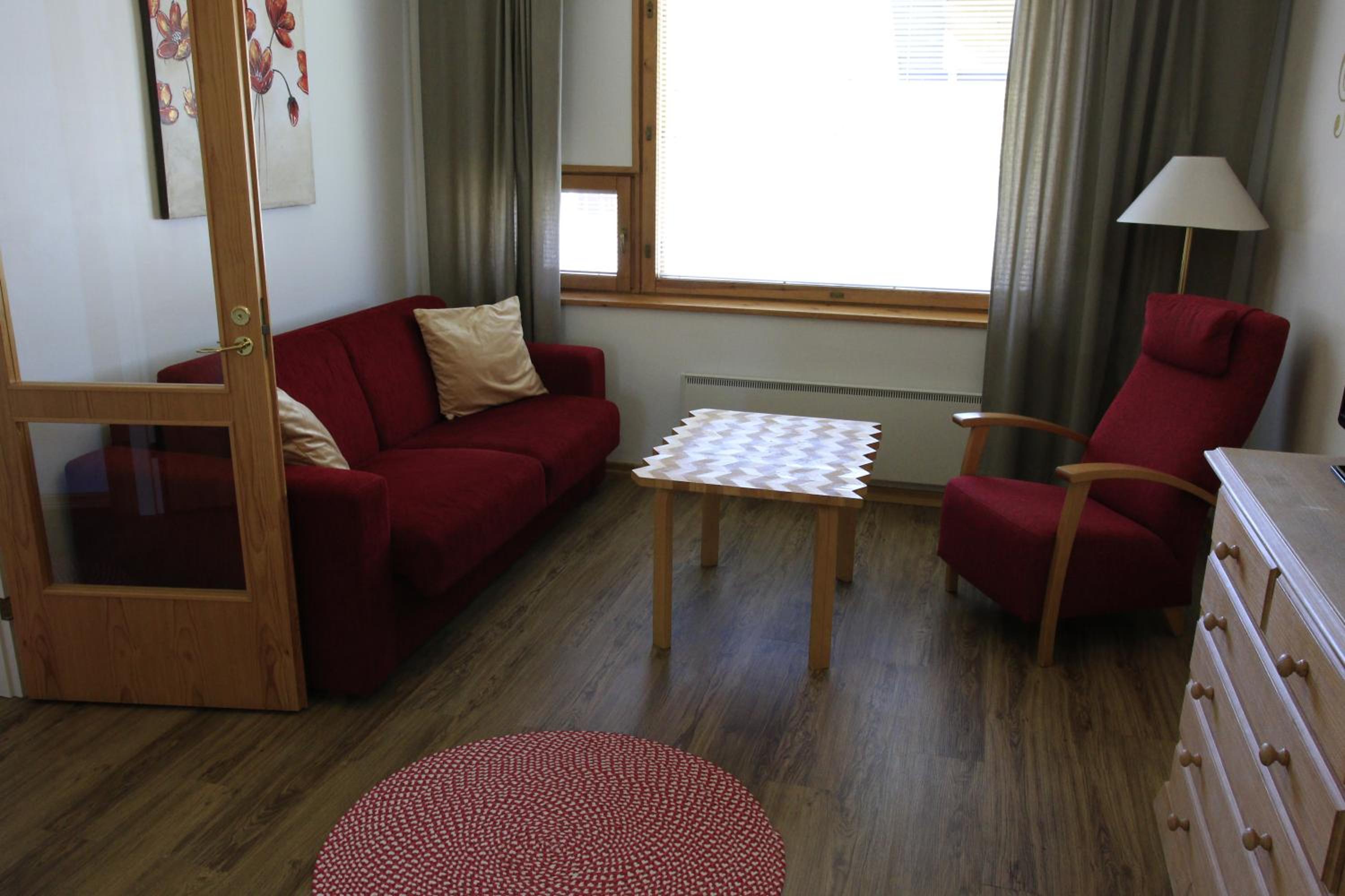 Suite - Photo 3
