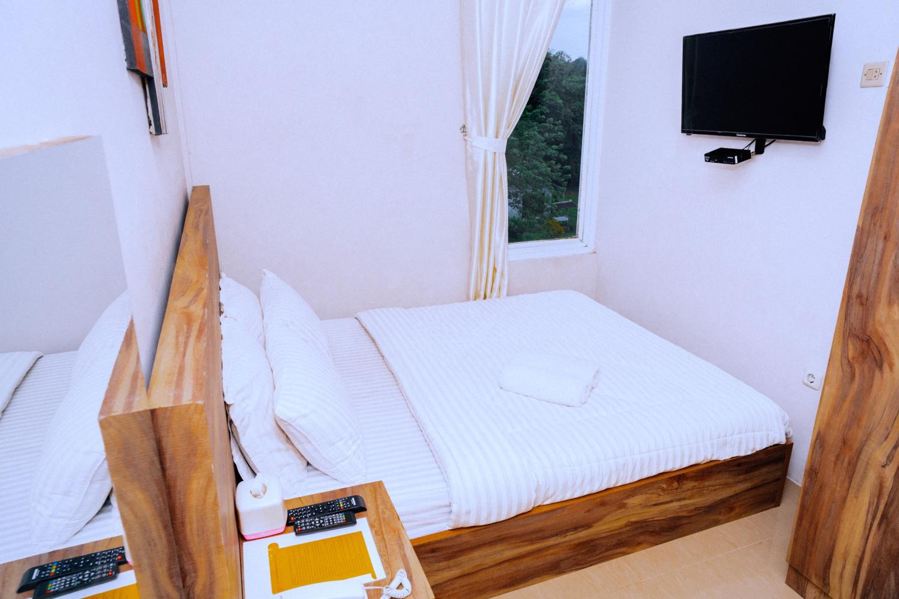 Deluxe Double Room - Photo 3