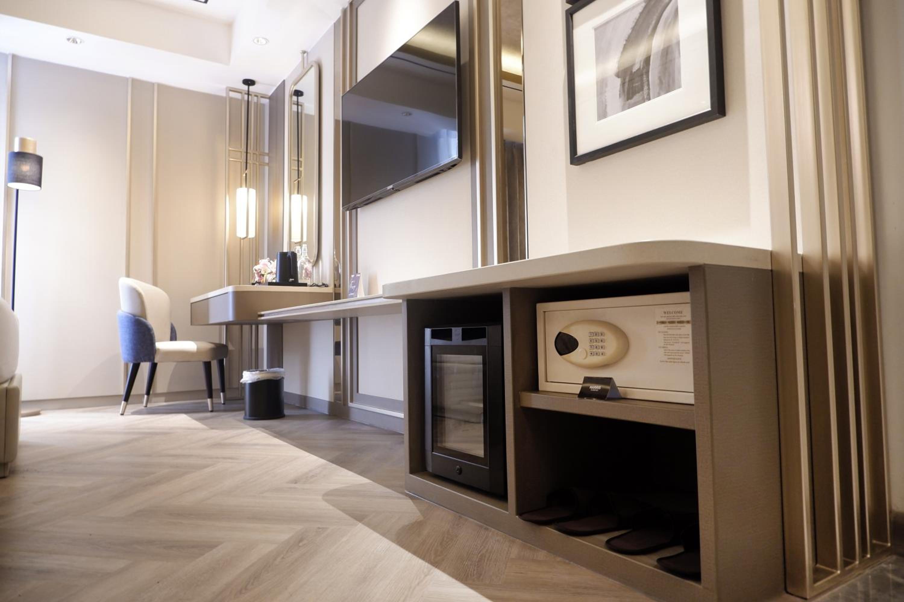 Executive Room photo 2