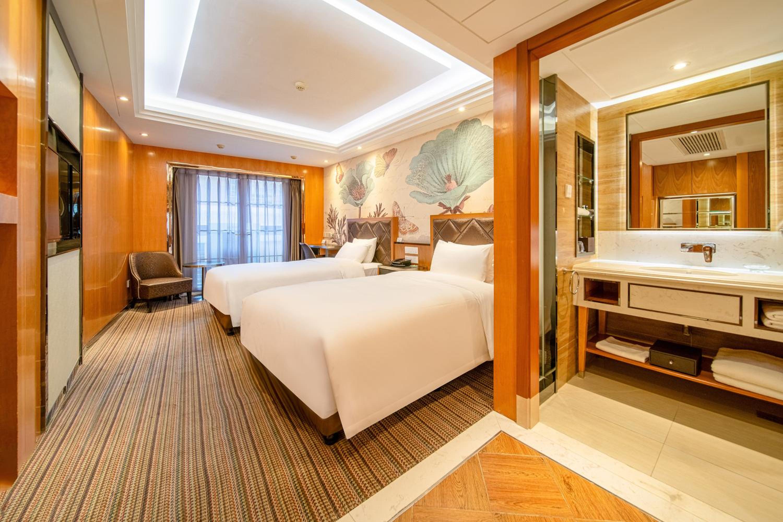 Budget Twin Room - Photo 6