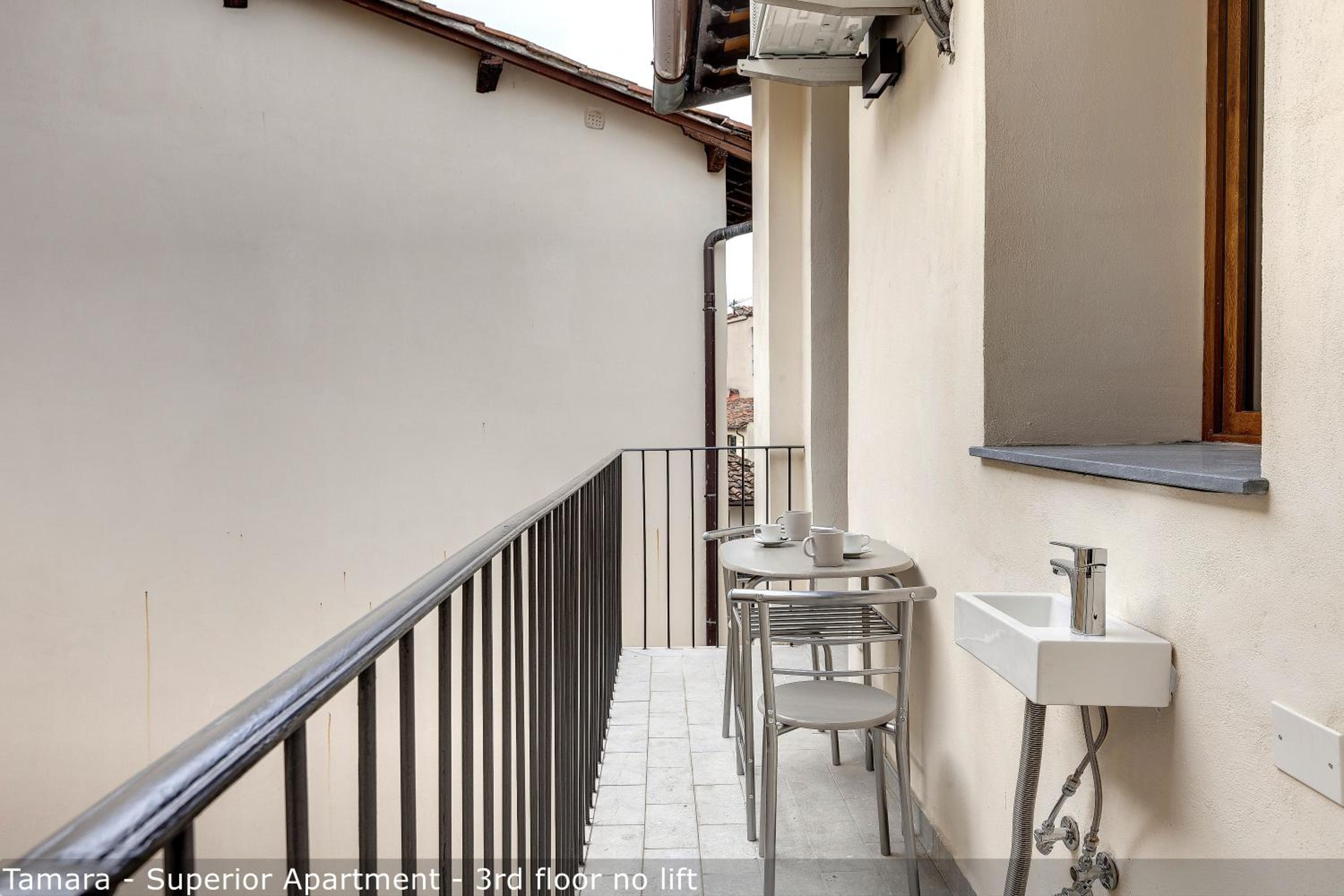 Superior Apartment photo 2