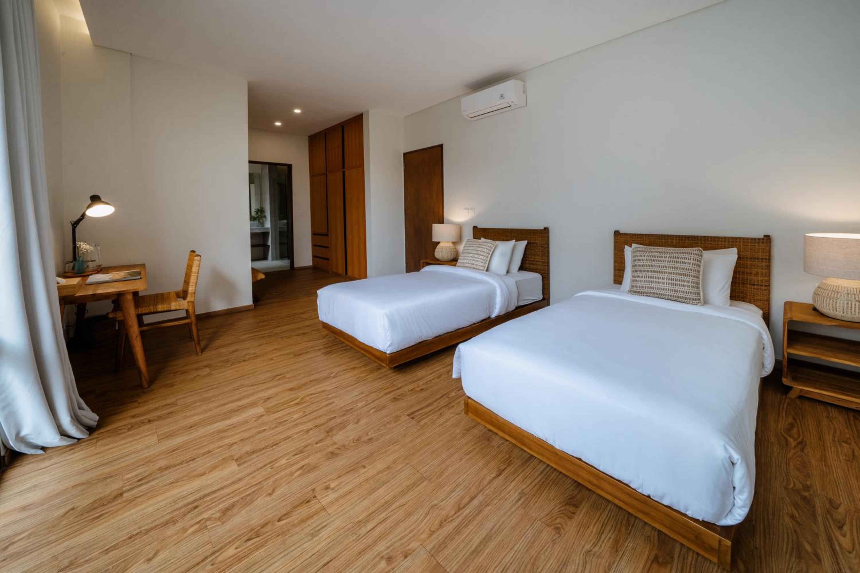 Three-Bedroom Villa - Photo 27