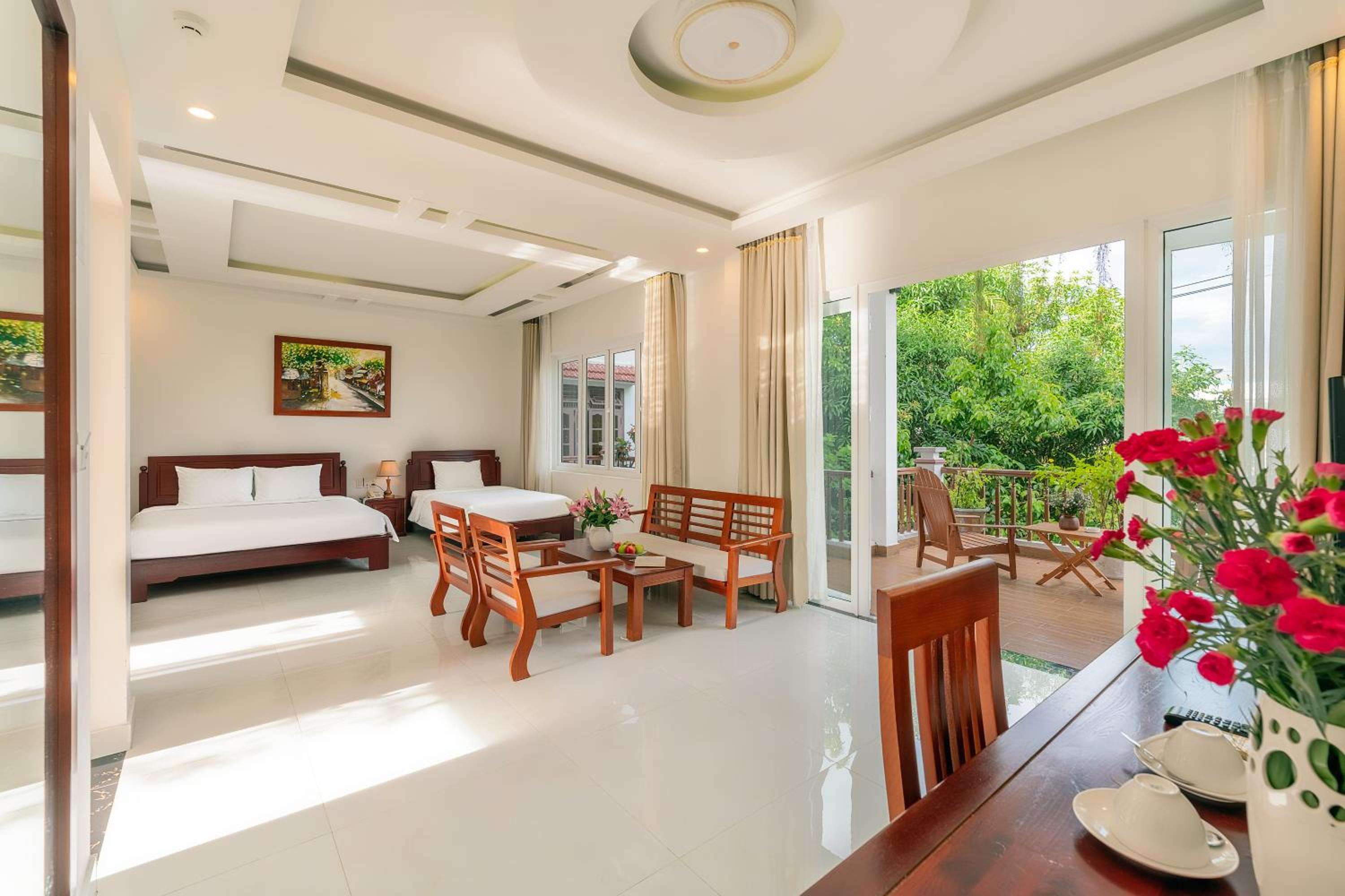 Triple Room with Balcony
