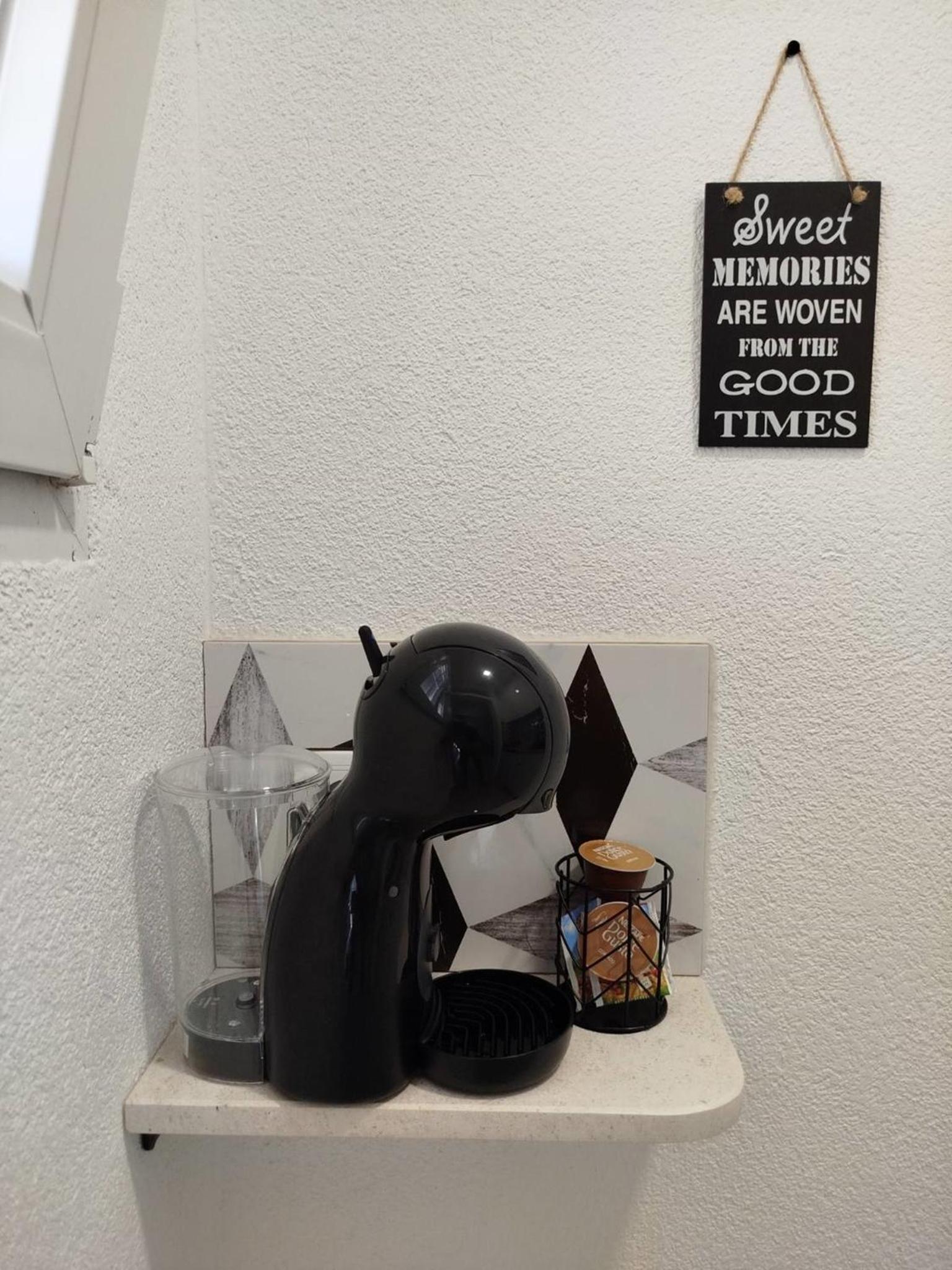 Studio Apartment - Photo 9