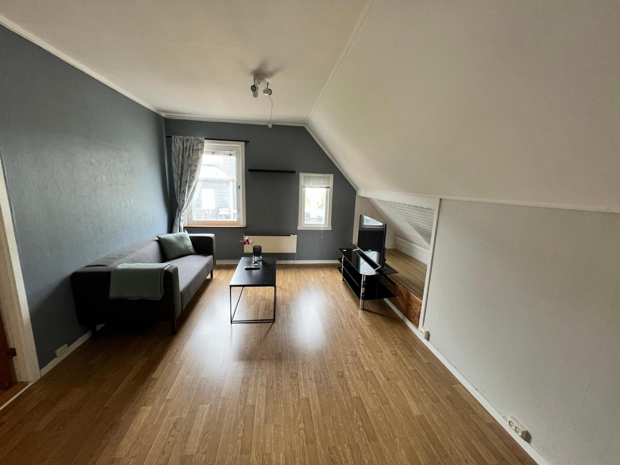 Apartment photo 2