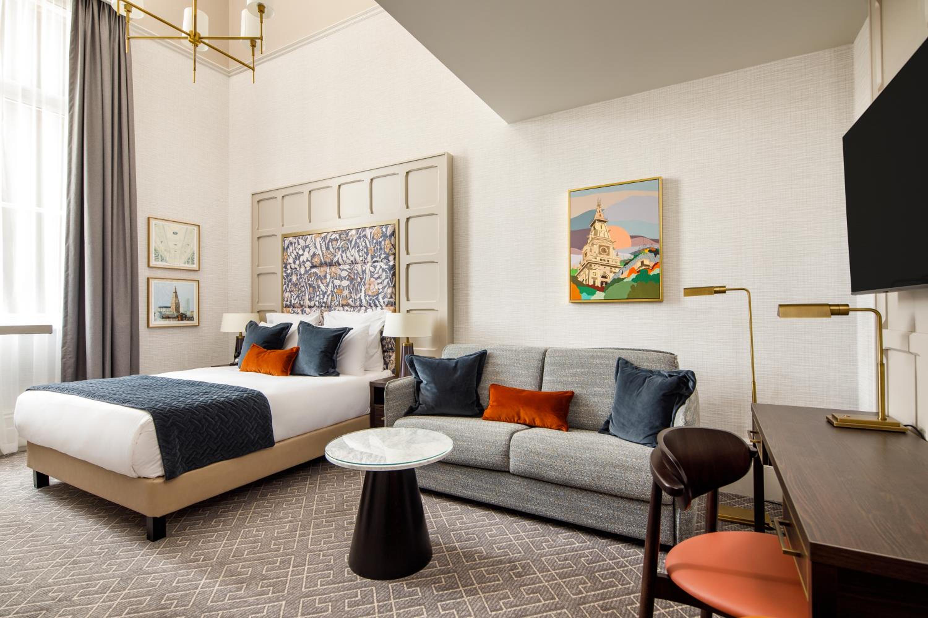Executive Suite with One Double Bed - Photo 2
