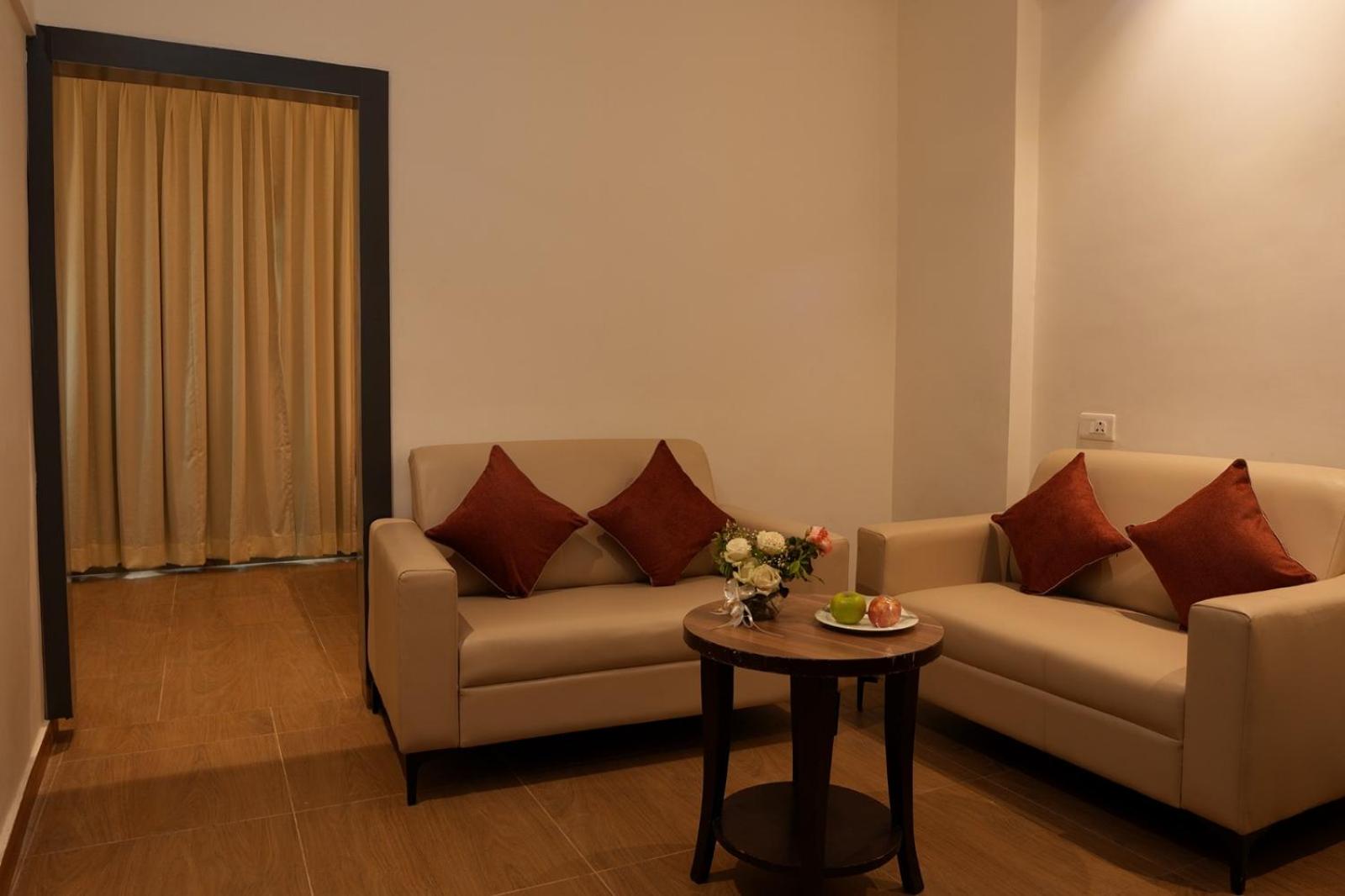 Suite - Photo 5