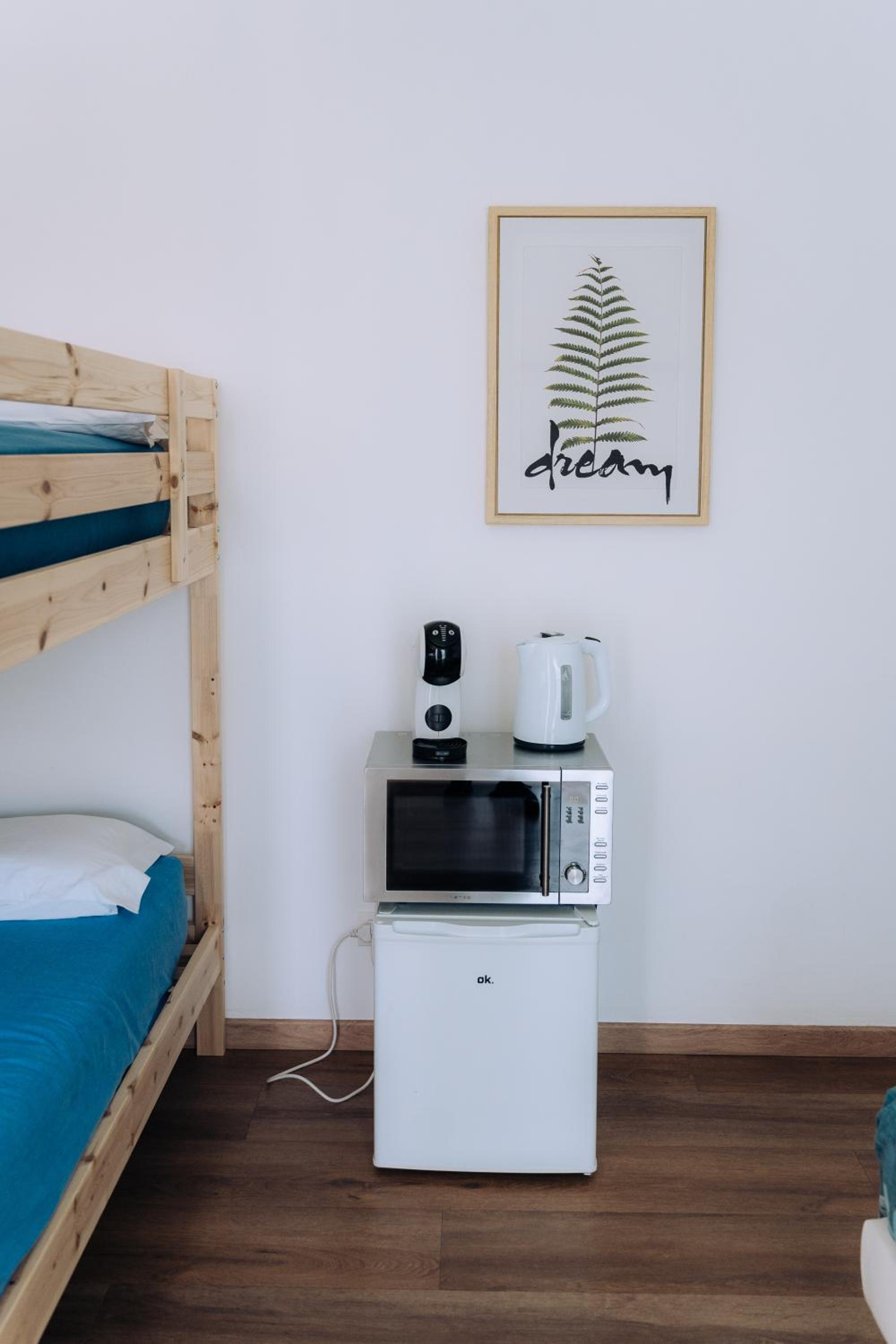 Double or Twin Room - Photo 11