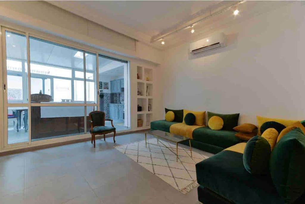 One-Bedroom Apartment photo 1