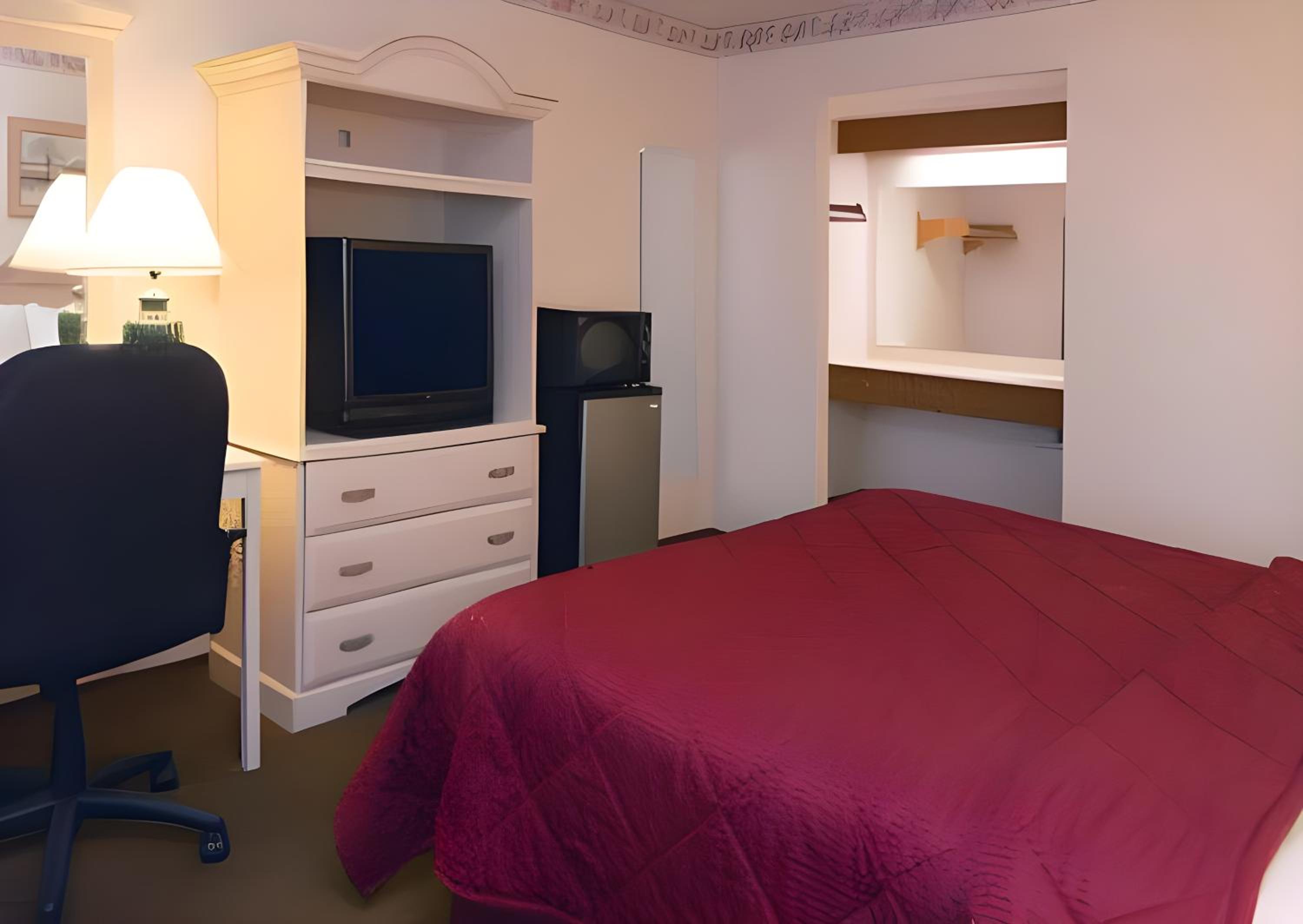 King Room - Mobility Access/Non-Smoking photo 2