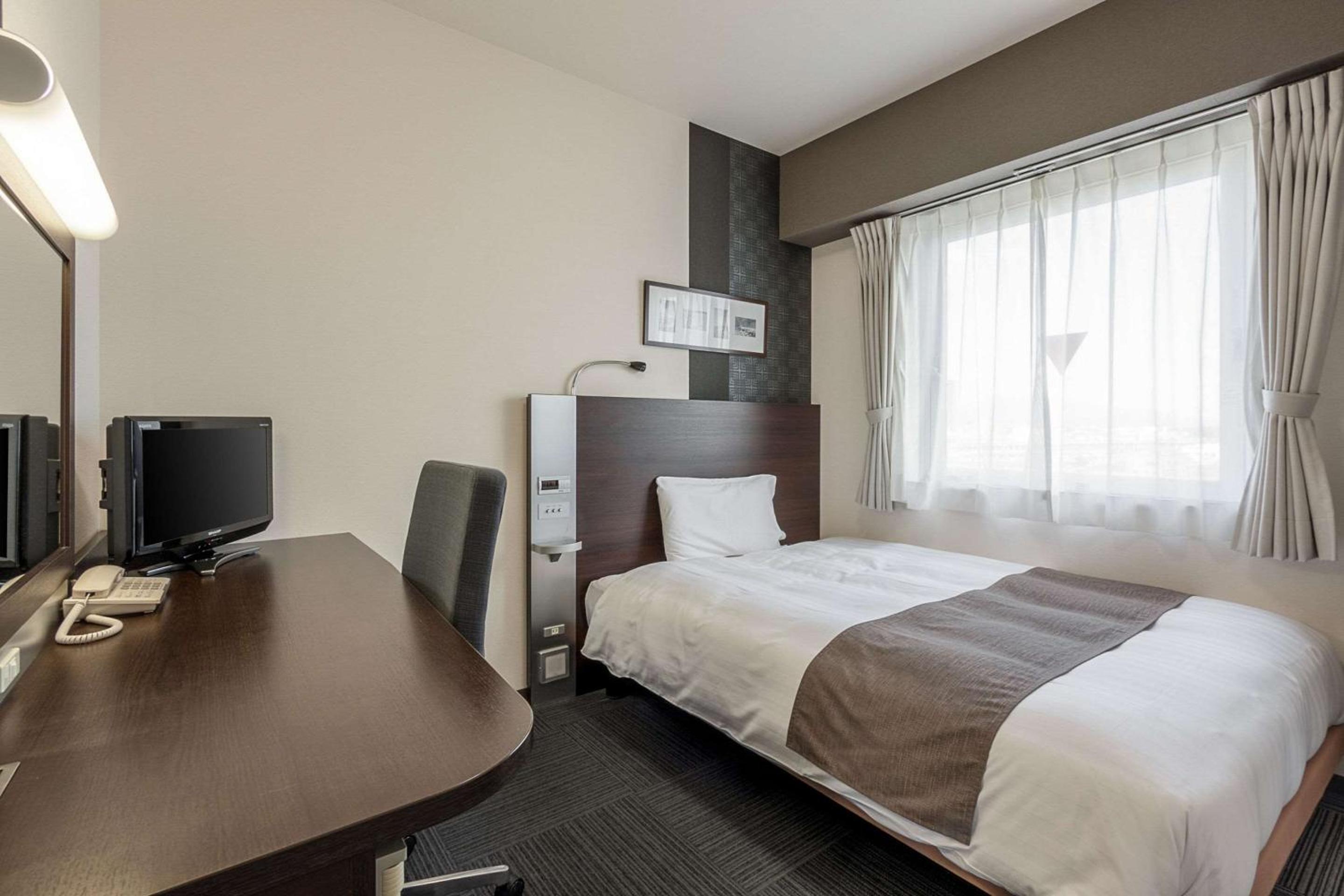 Double Room - Non-Smoking  - Photo 1