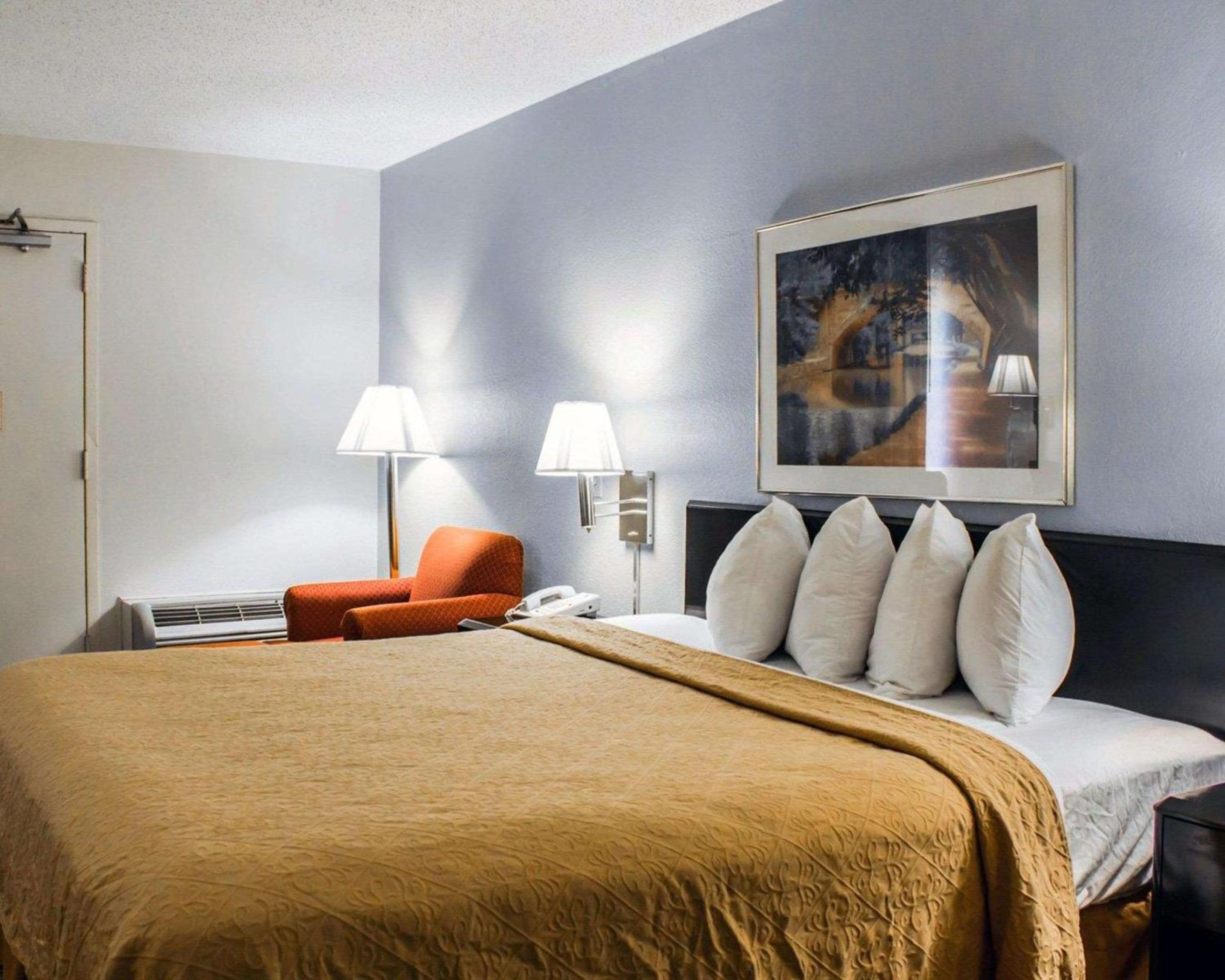 King Room - Disability Access/Non-Smoking - Photo 3