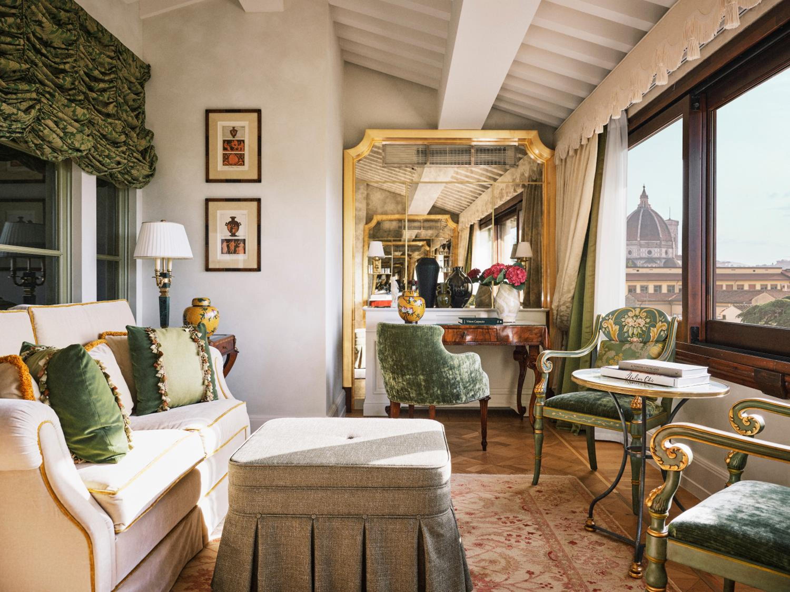 Duomo View Executive Suite with King Bed