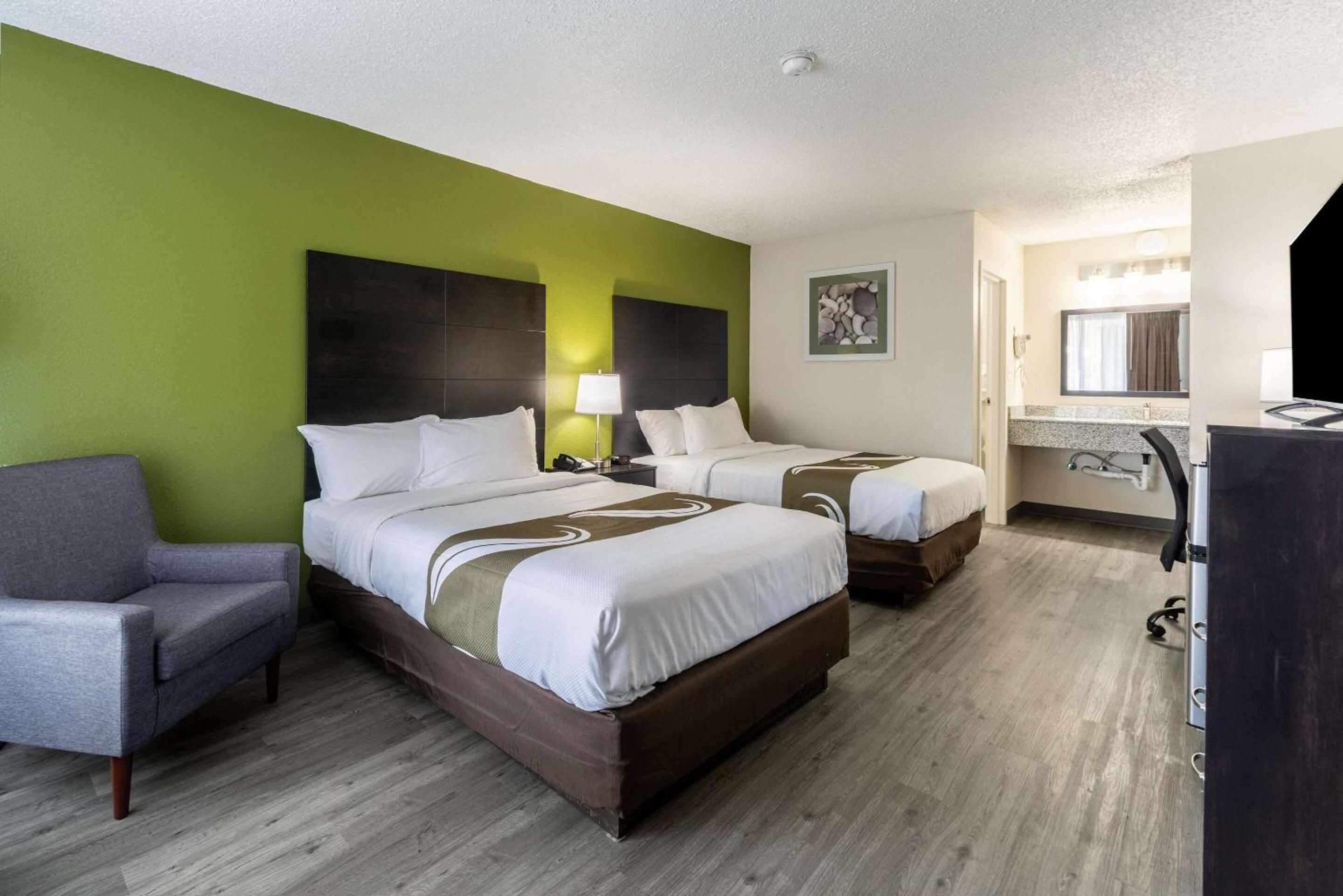Double Room with Two Double Beds - Non-Smoking - Photo 1