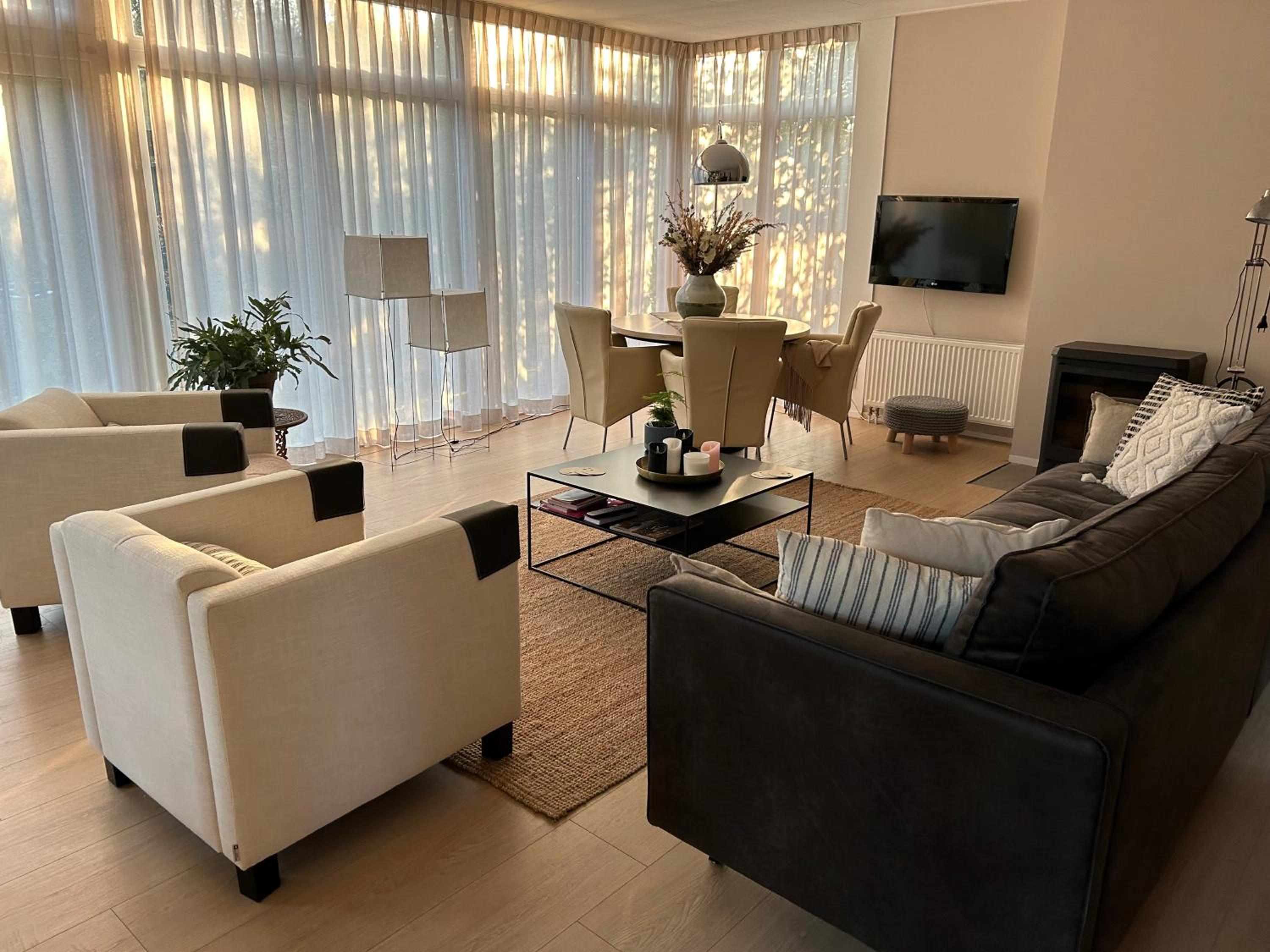 Three-Bedroom House photo 1