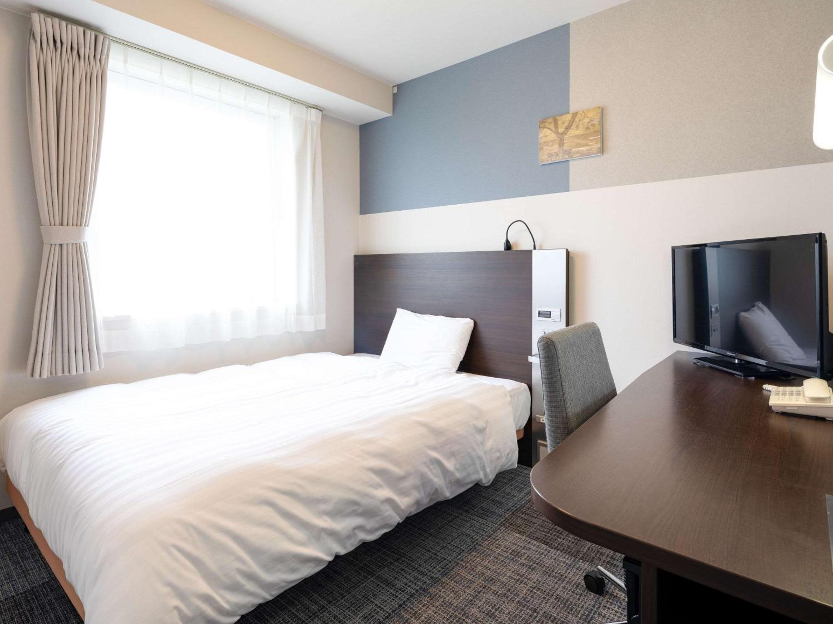 Double Room - Non-Smoking  - Photo 2