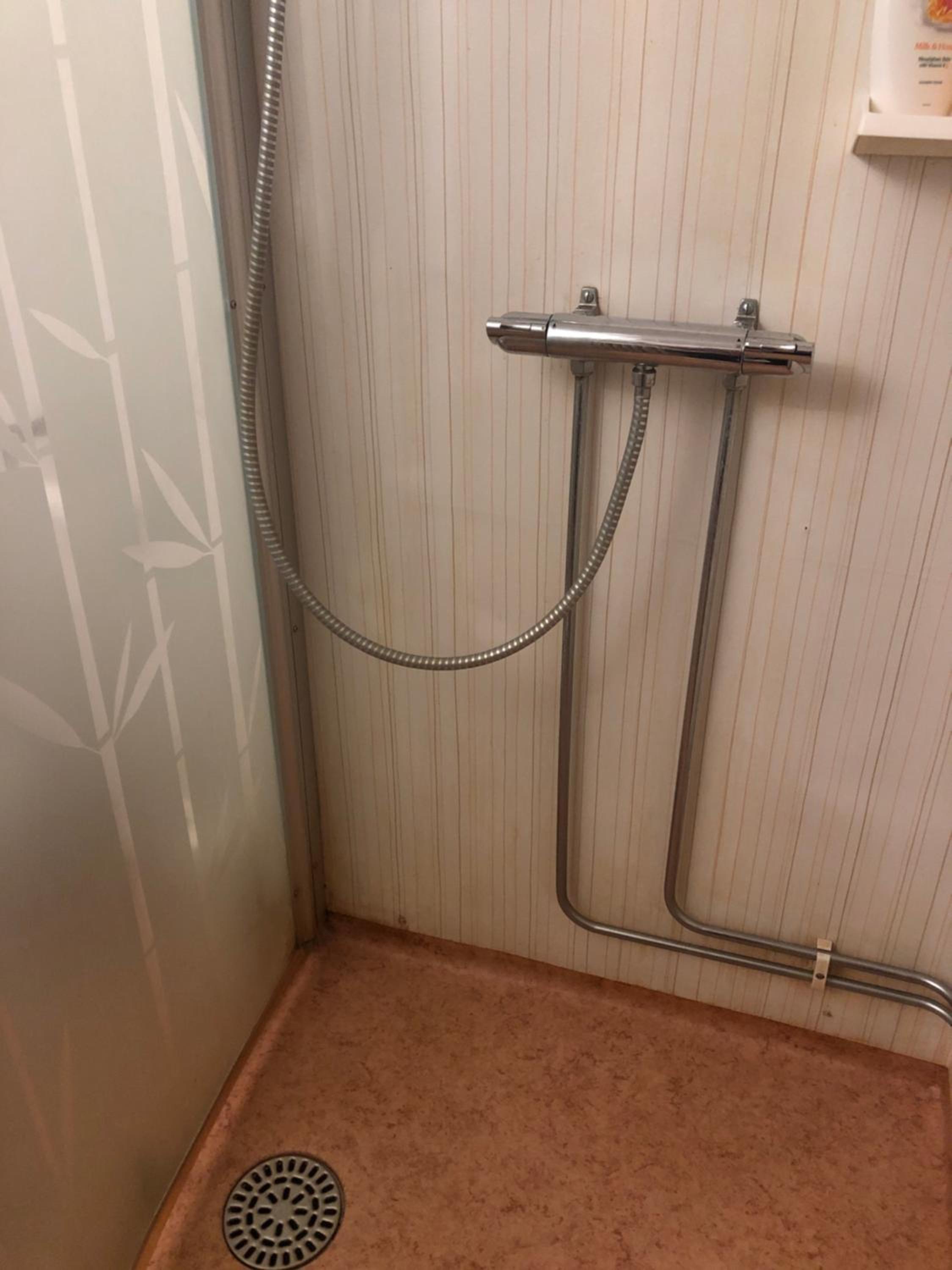Deluxe Double Room with Shower - Photo 5