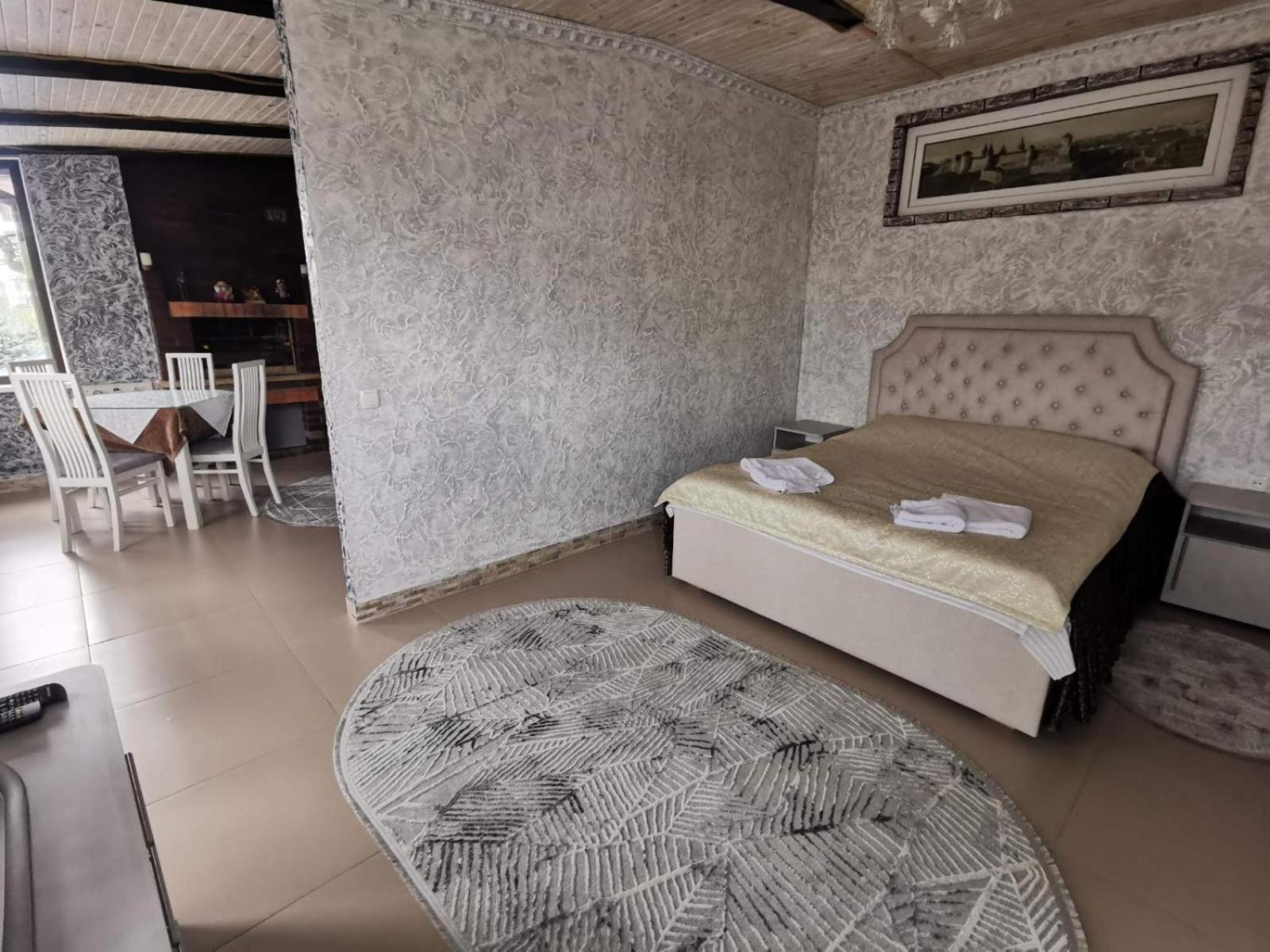 One-Bedroom Apartment - Non-Smoking