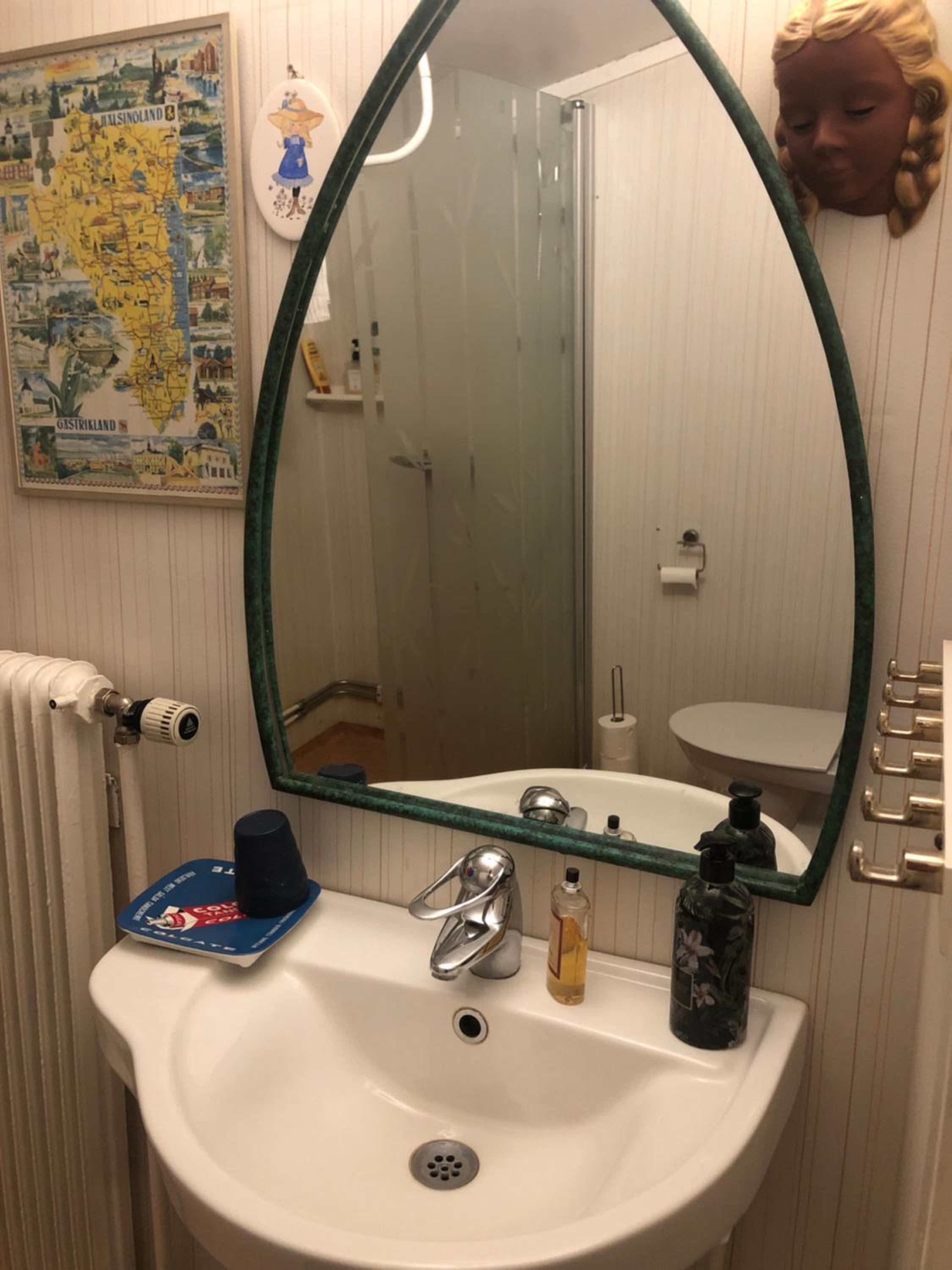 Deluxe Double Room with Shower - Photo 4