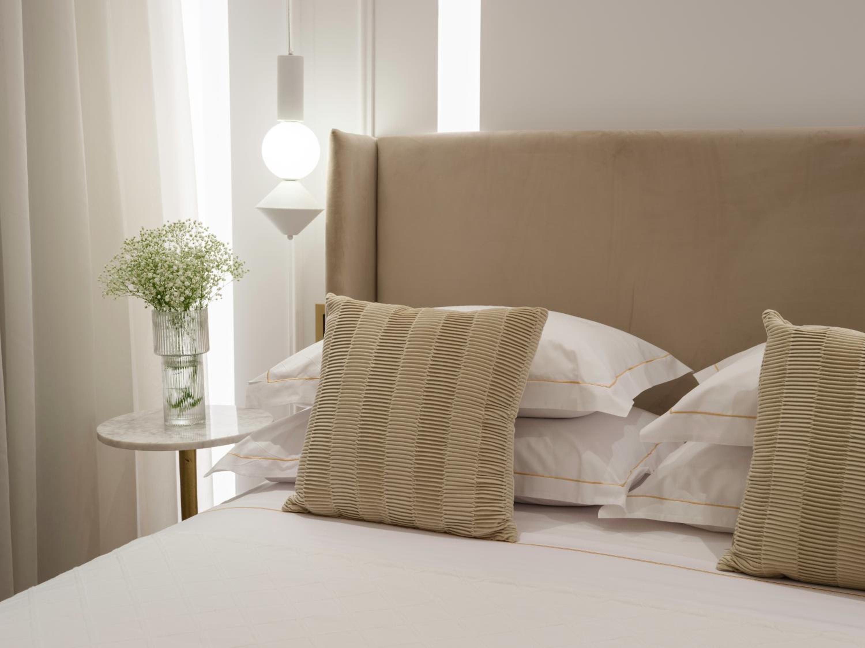 One Bedroom Suite with Sea View photo 3