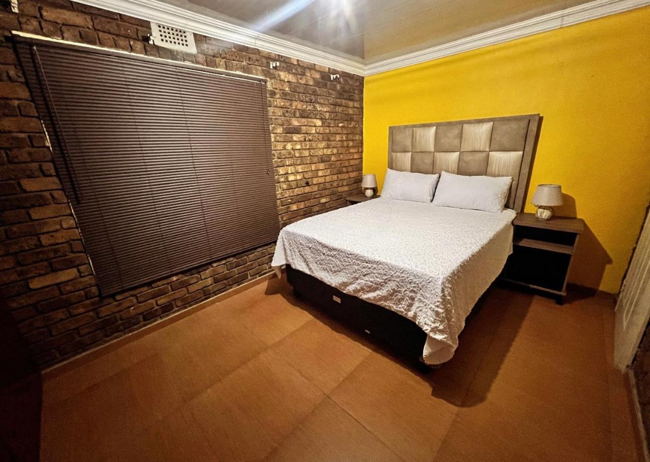 Two-Bedroom House photo 2