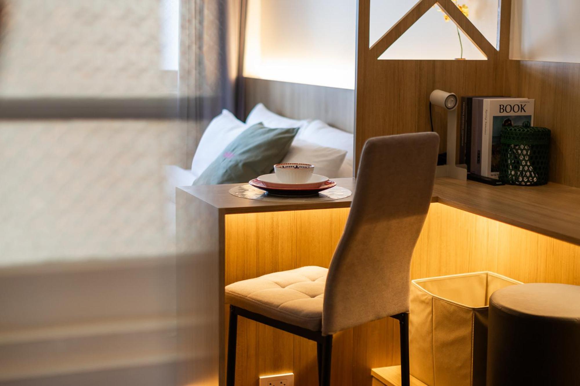 Studio Apartment photo 2