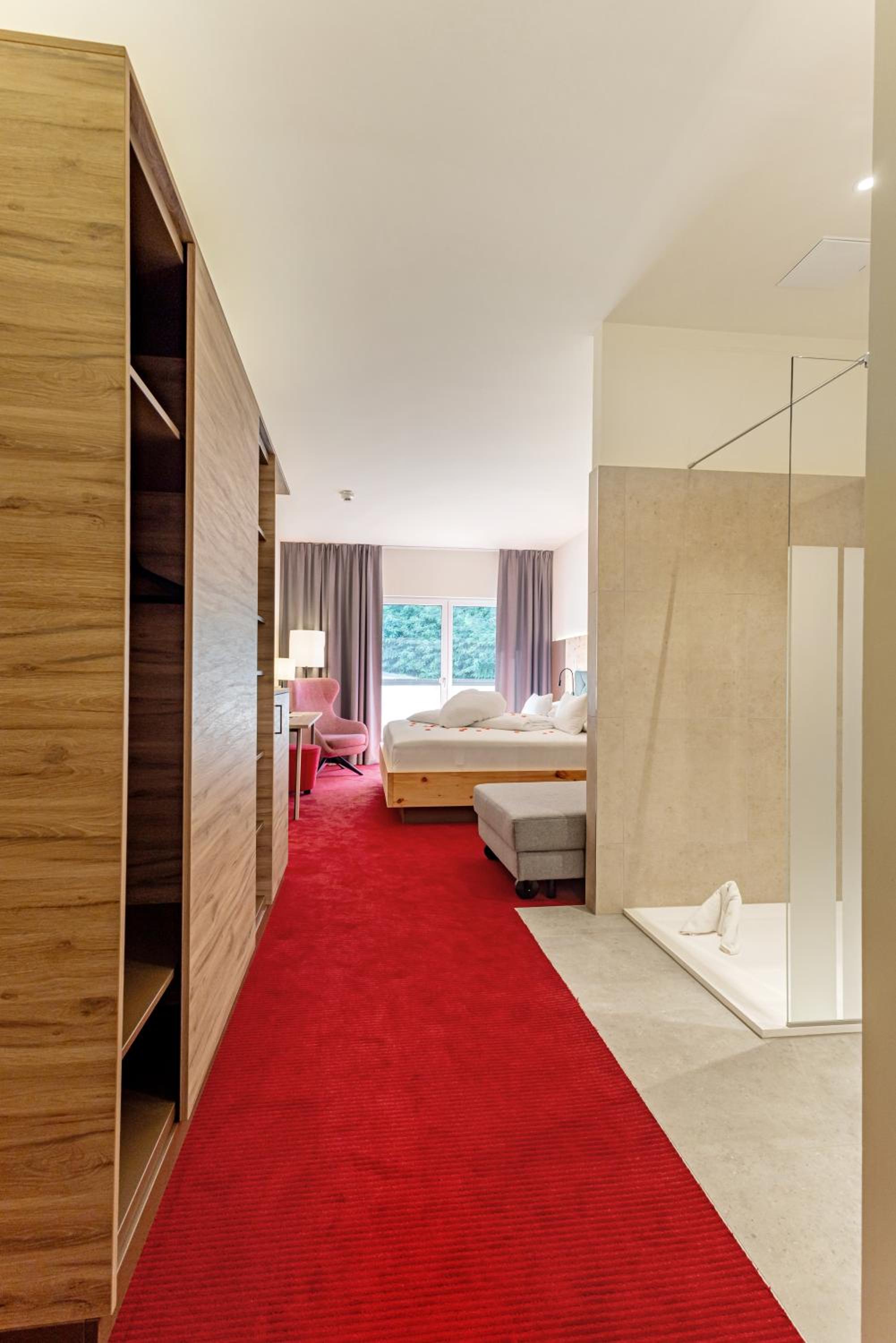 Deluxe Suite photo 2