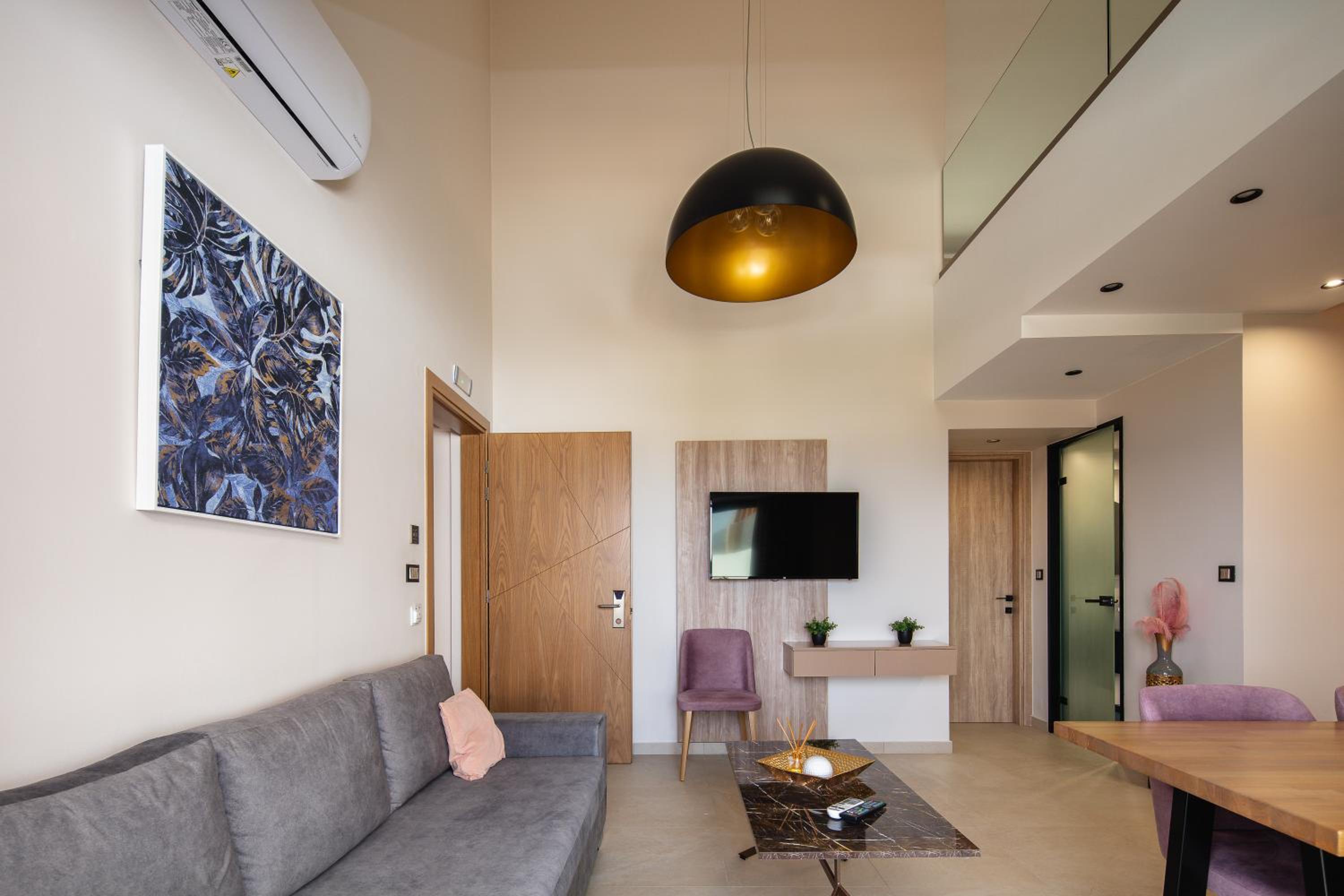 Two Bedroom Suite Split Level with Sea View - Photo 10