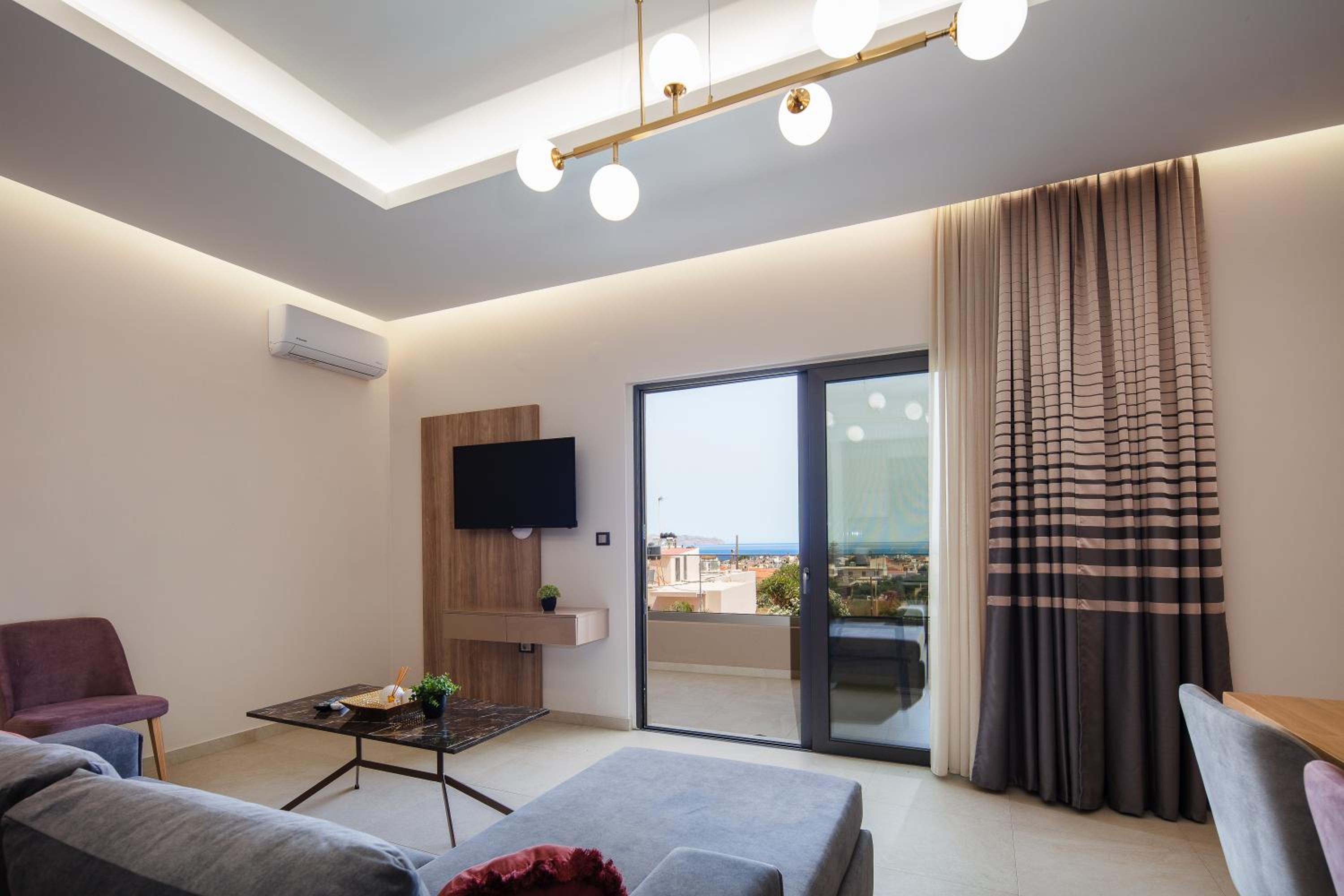 Two Bedroom Suite Split Level with Sea View - Photo 16