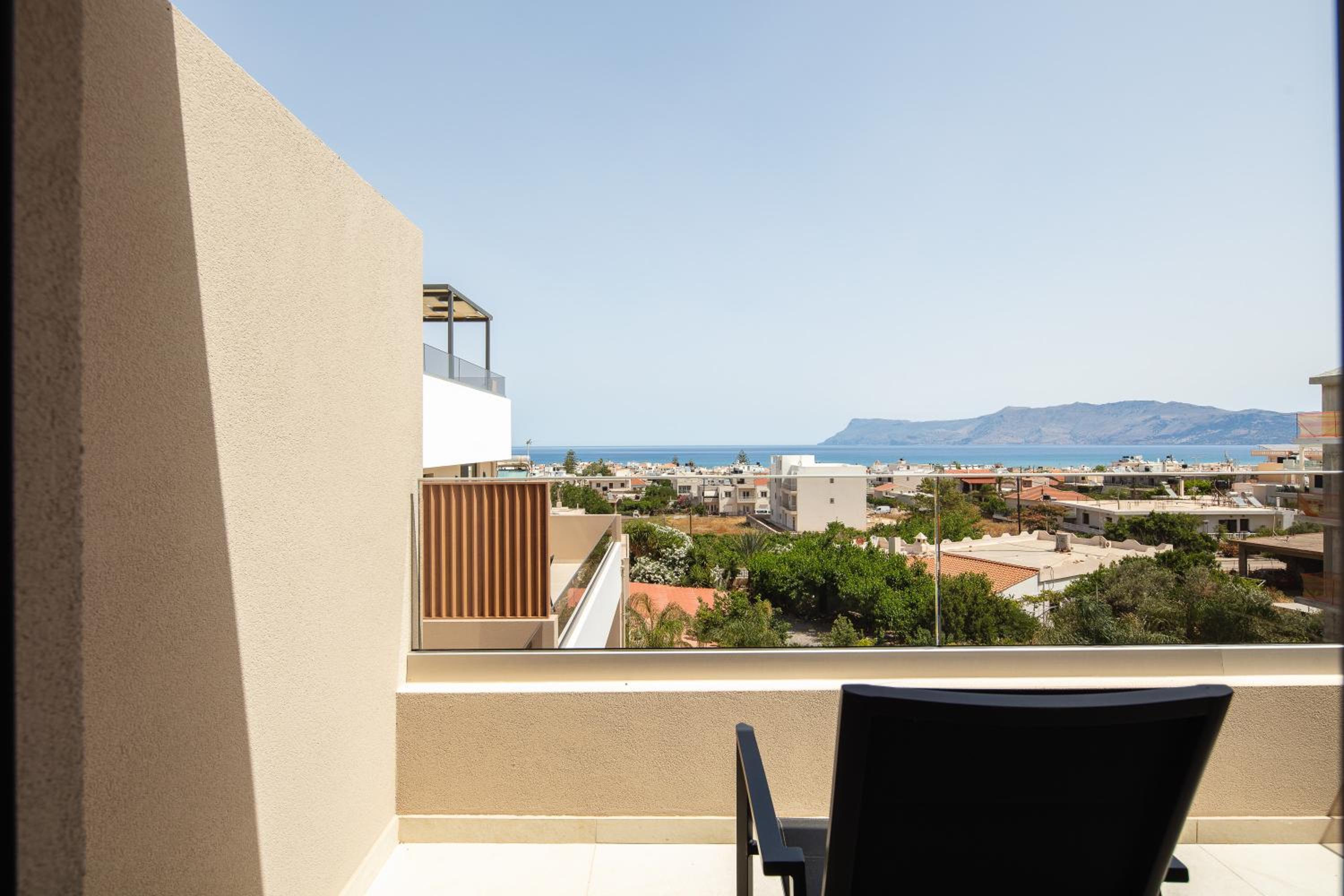 Two Bedroom Suite Split Level with Sea View - Photo 14