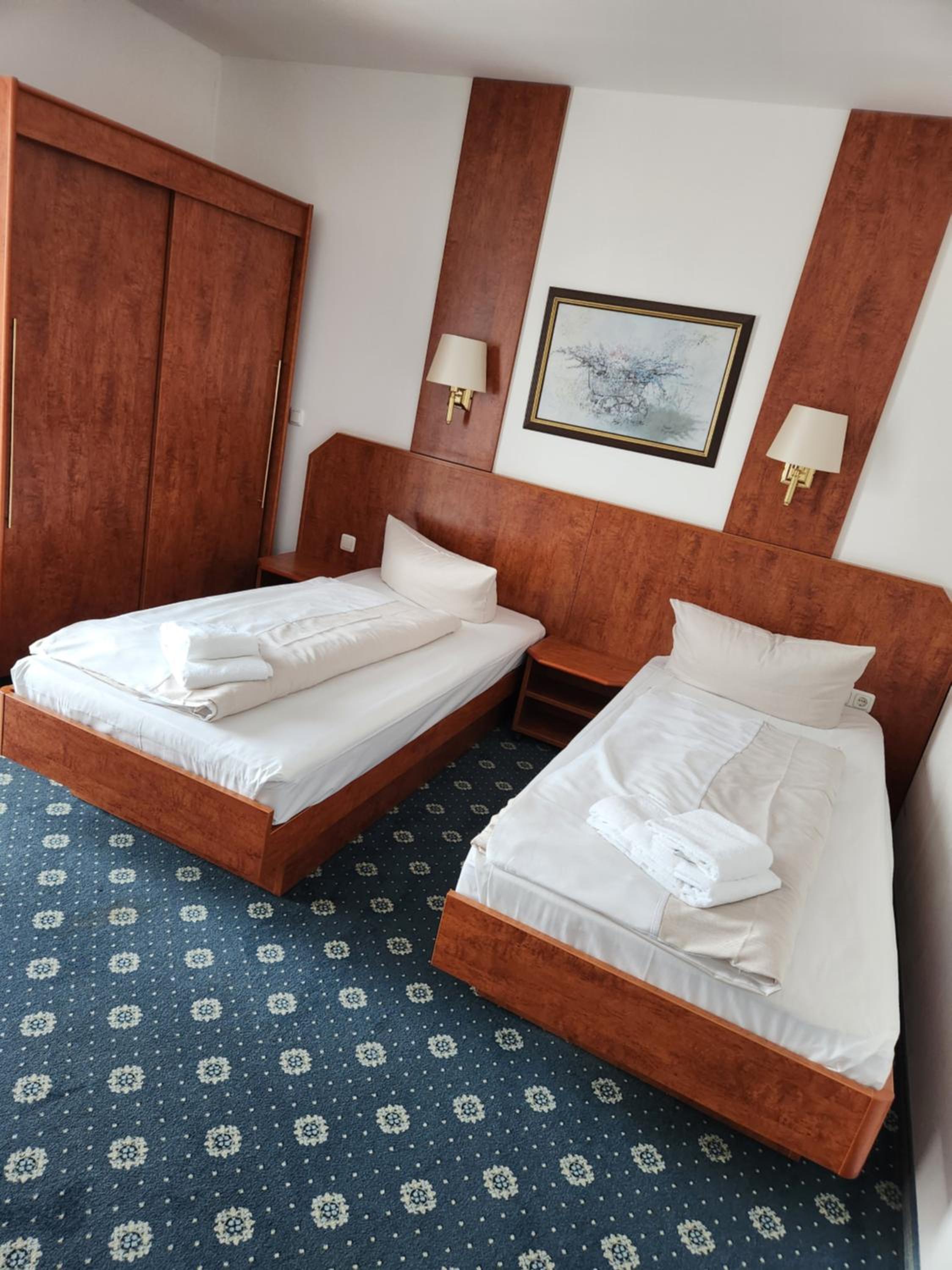 Triple Room with Private Bathroom photo 3