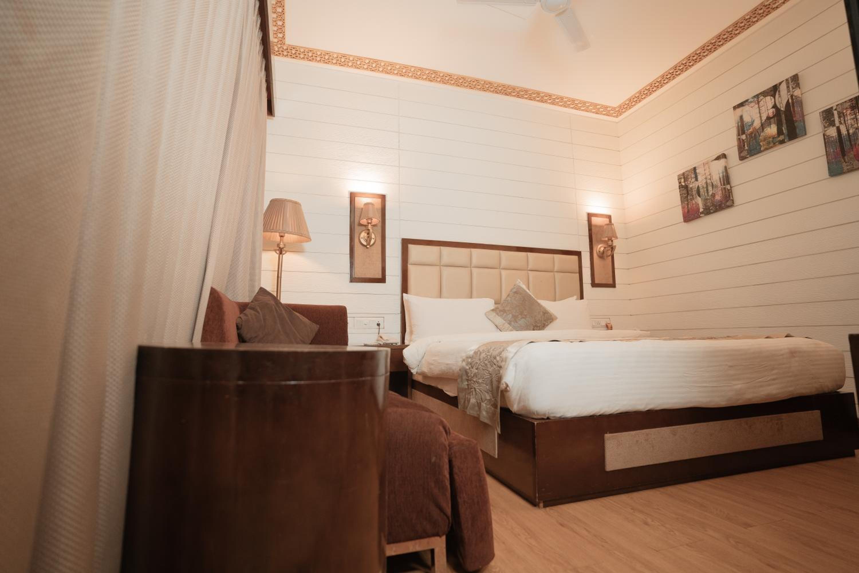 Premium Double Room photo 2