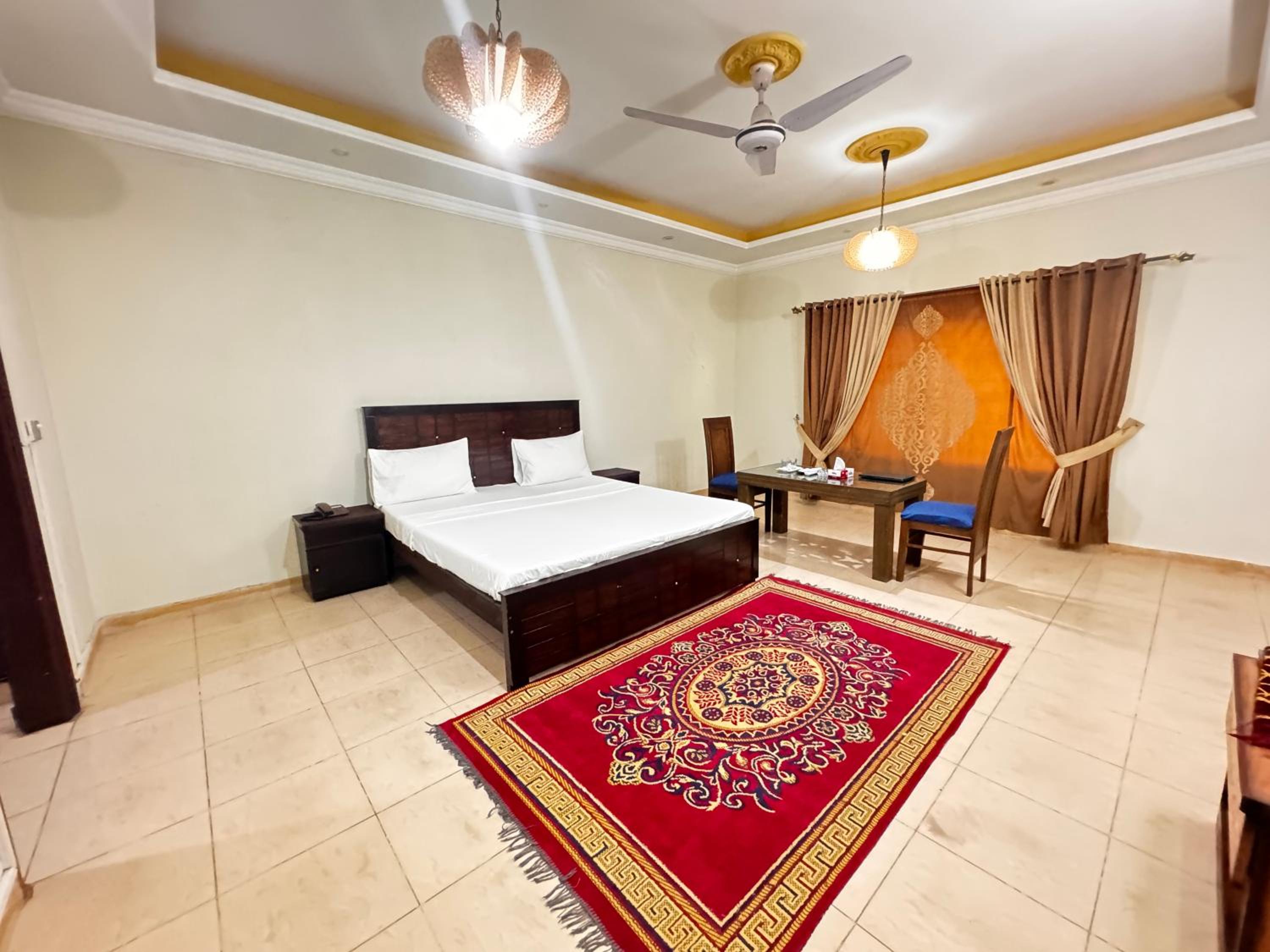 Deluxe Double Or Twin Room photo 1