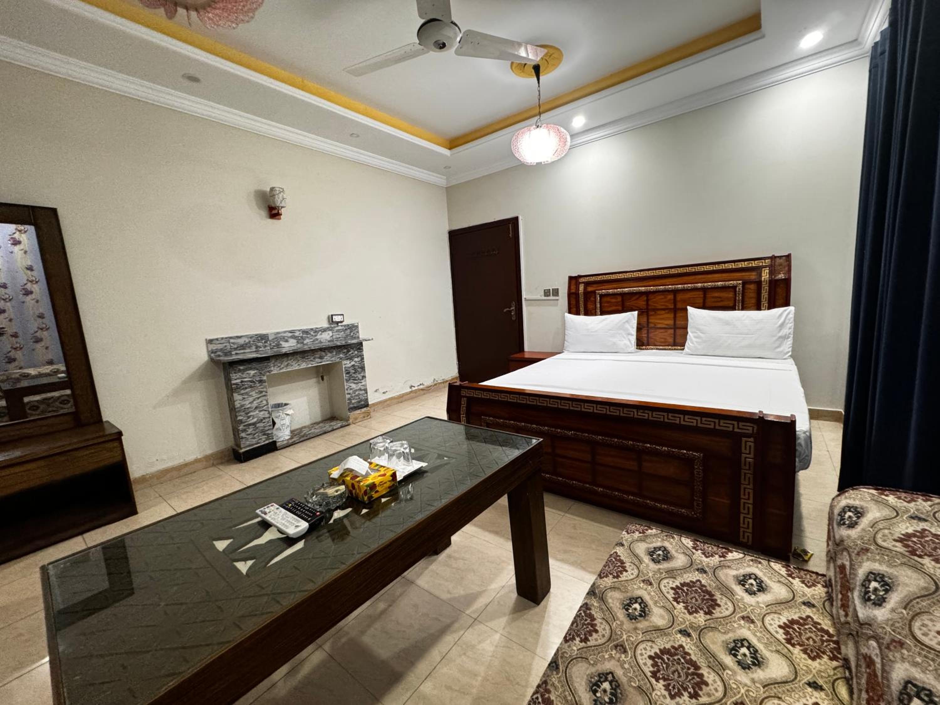 Executive Suite photo 2