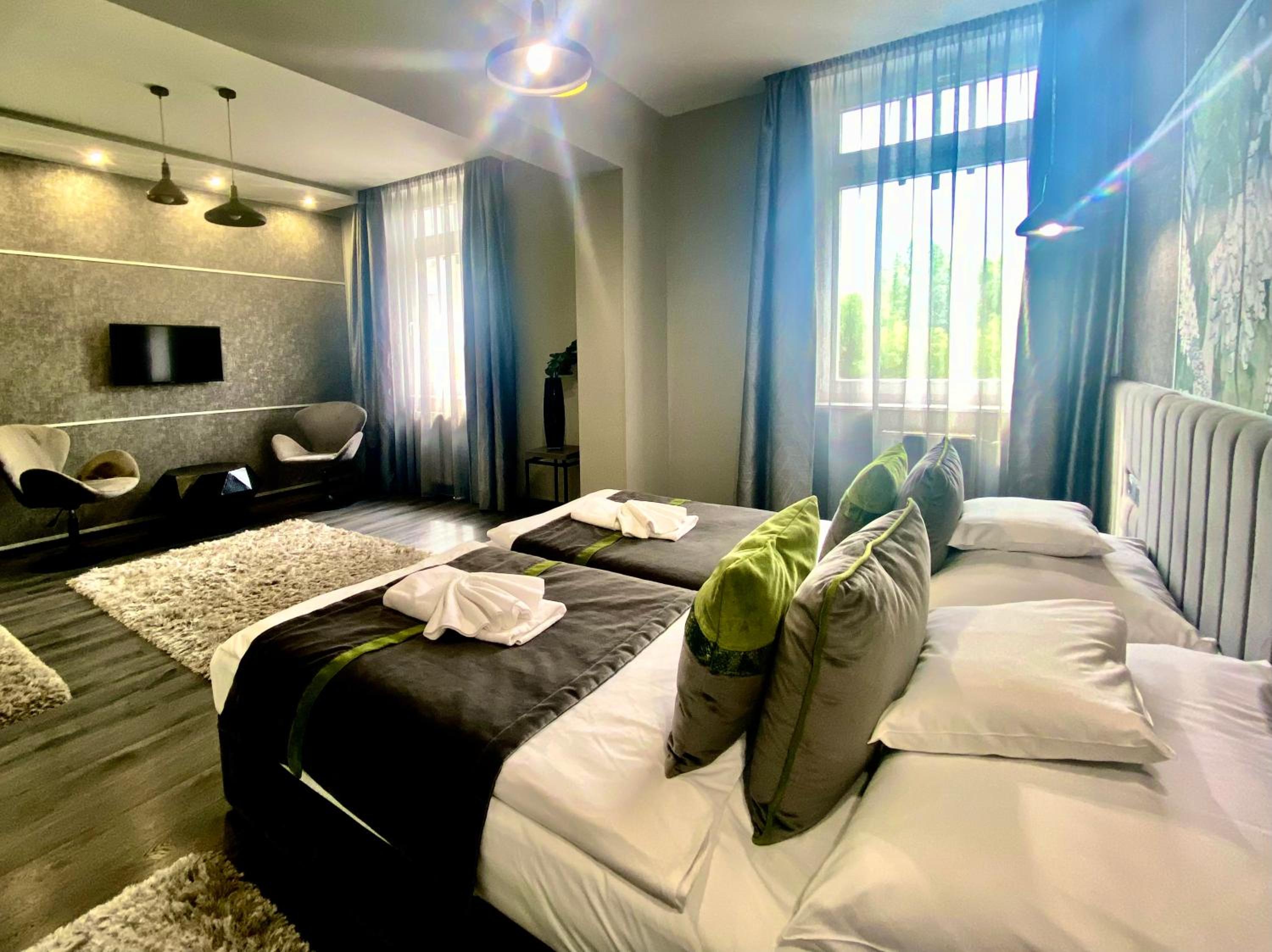 Standard Double or Twin Room photo 2