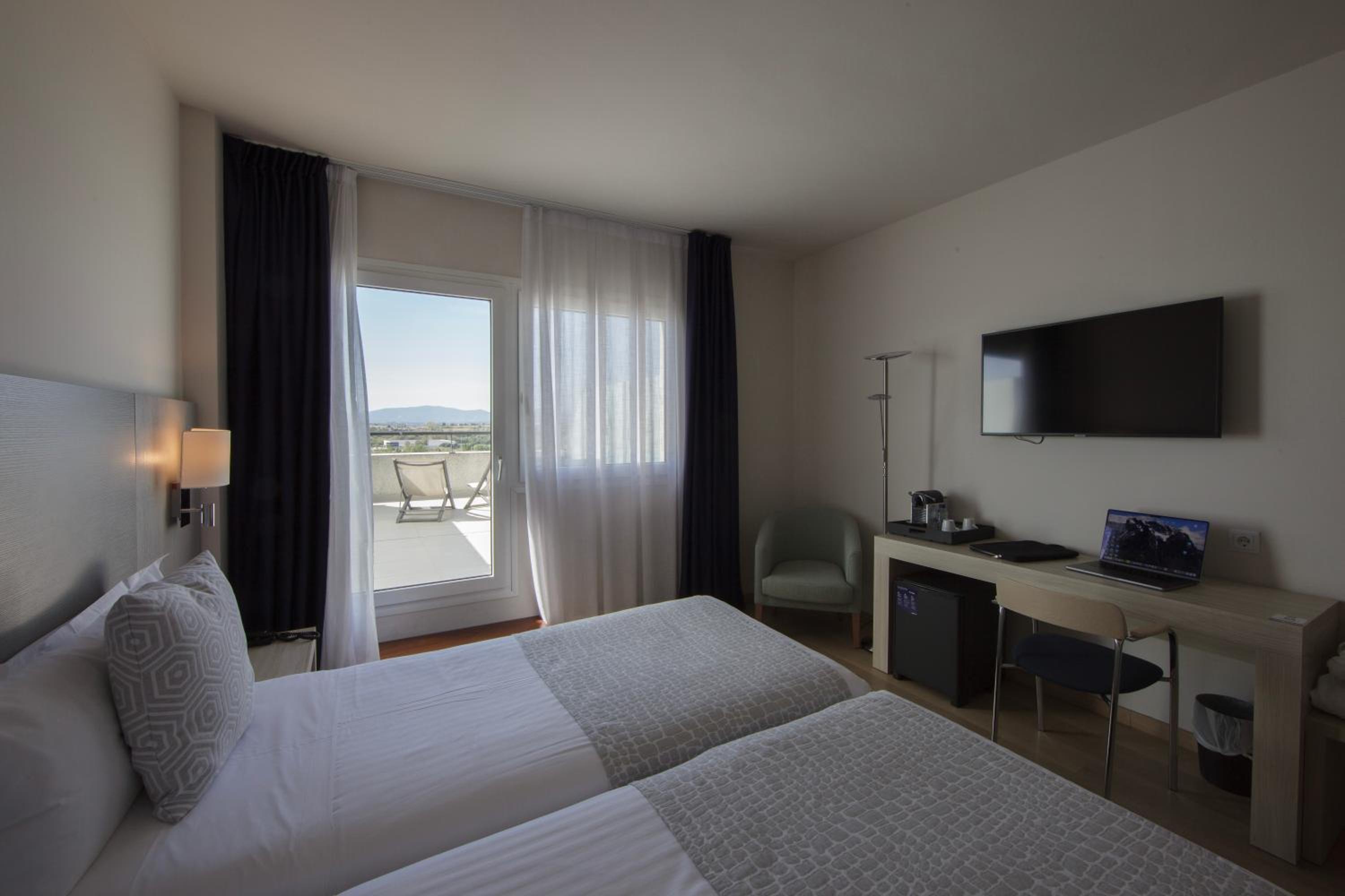 Deluxe Double Room with Terrace photo 3