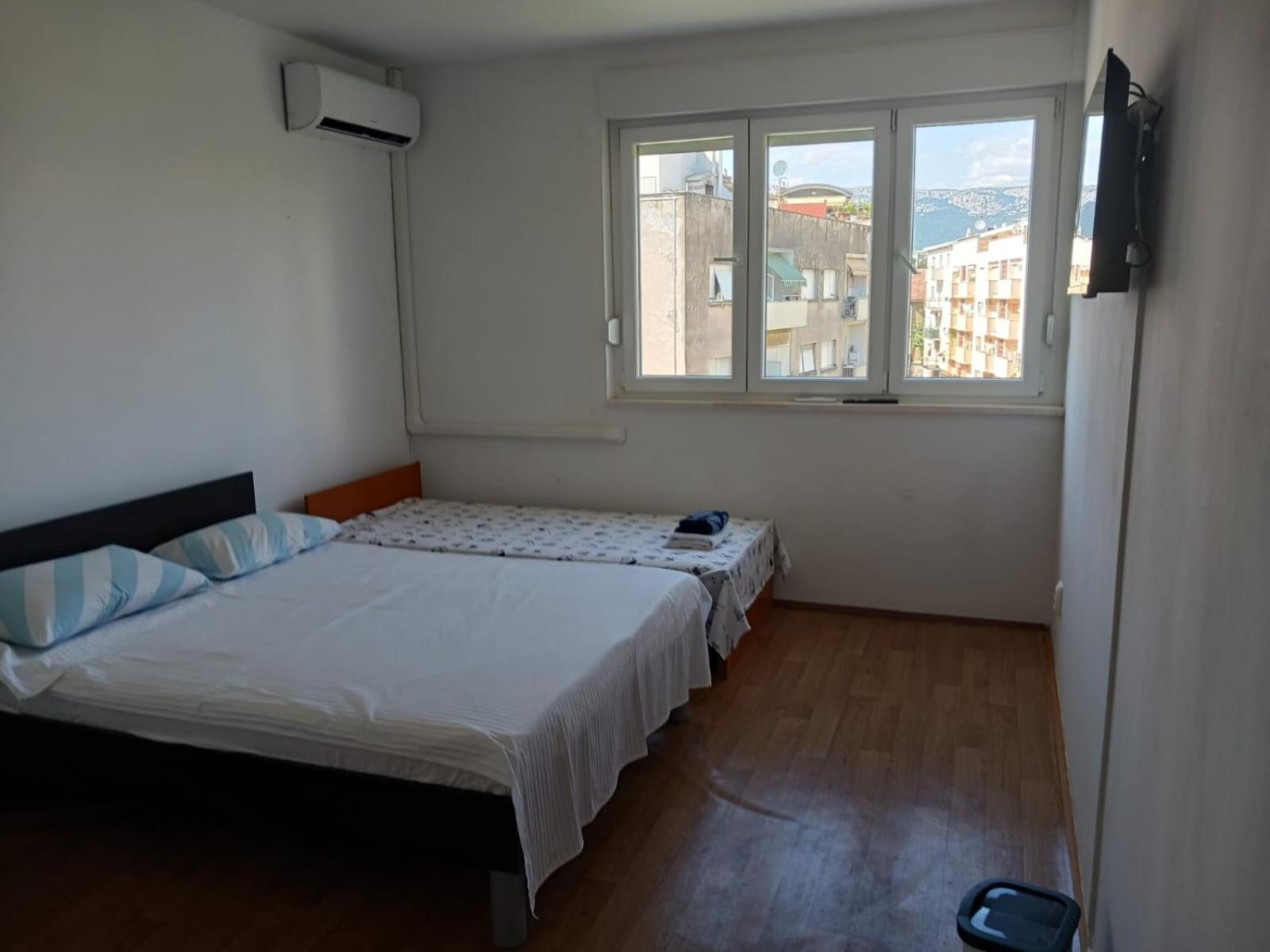 Triple Room With Private Bathroom