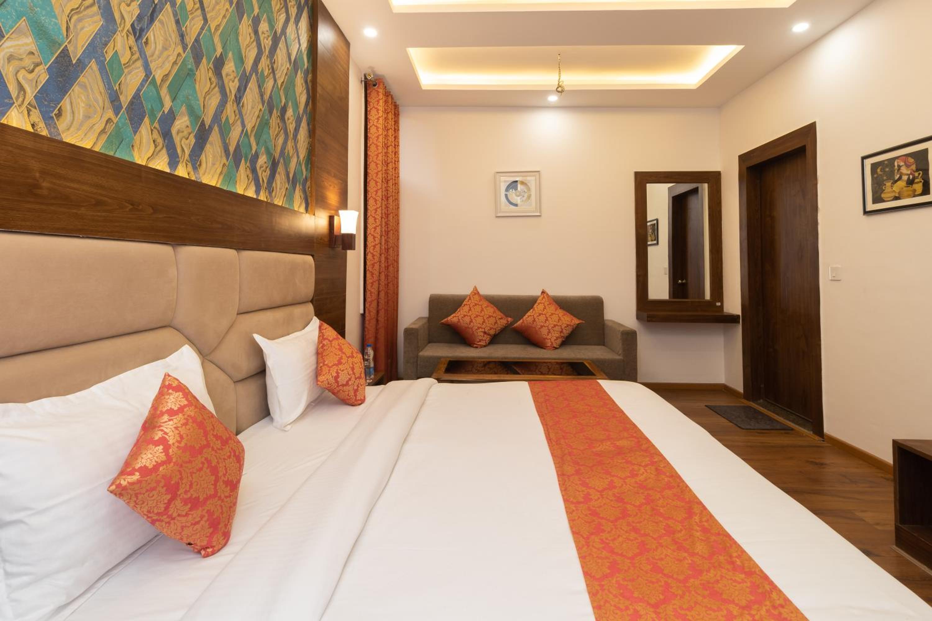 Superior Queen Room