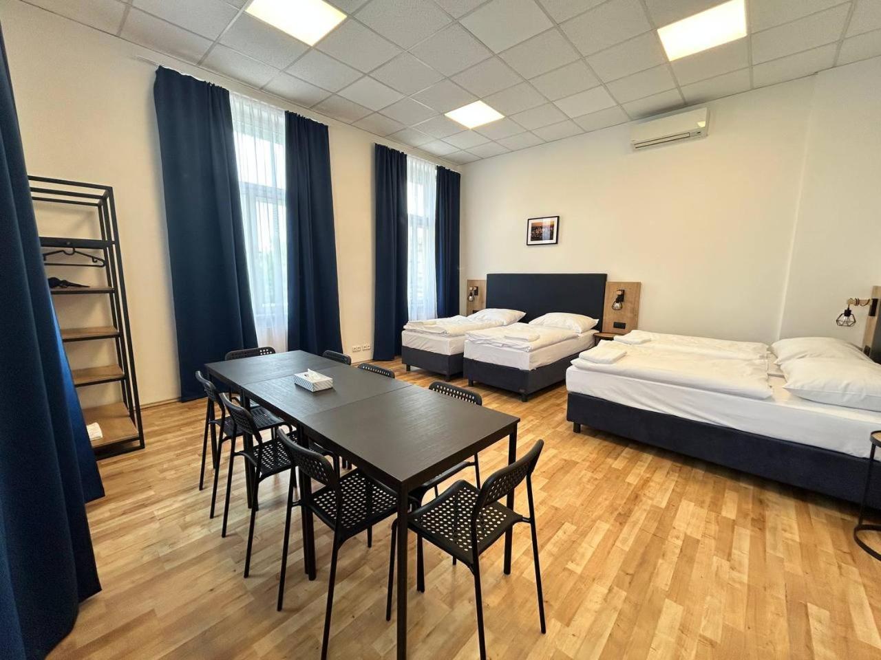 Apartment thumbnail 6