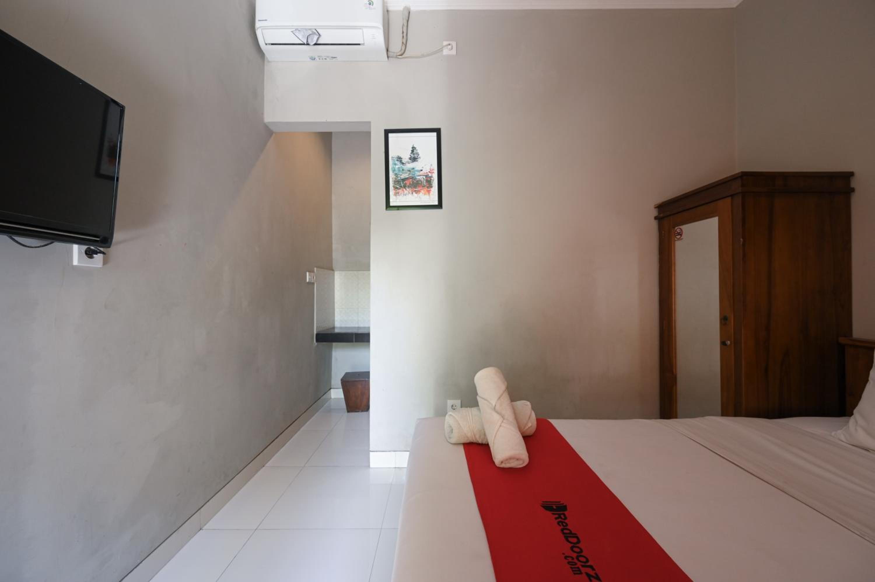 Double Room - Photo 18