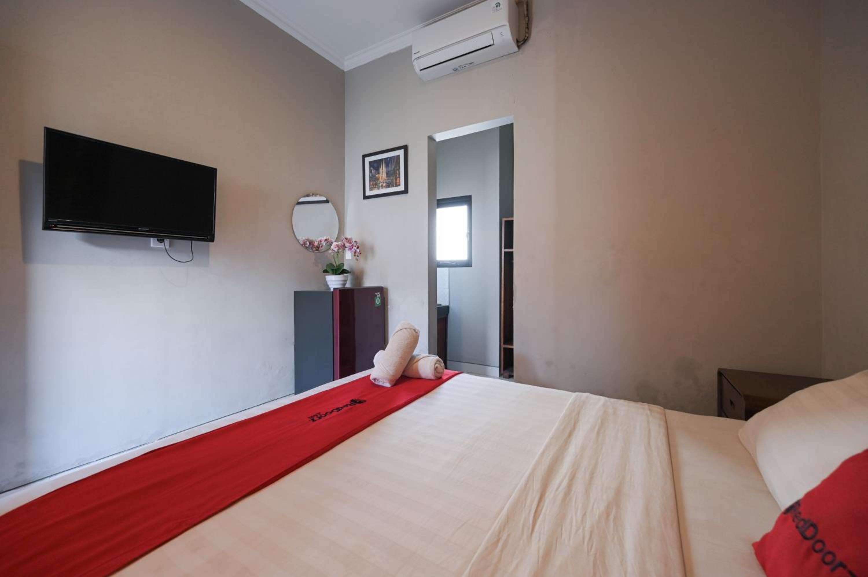 Double Room - Photo 25