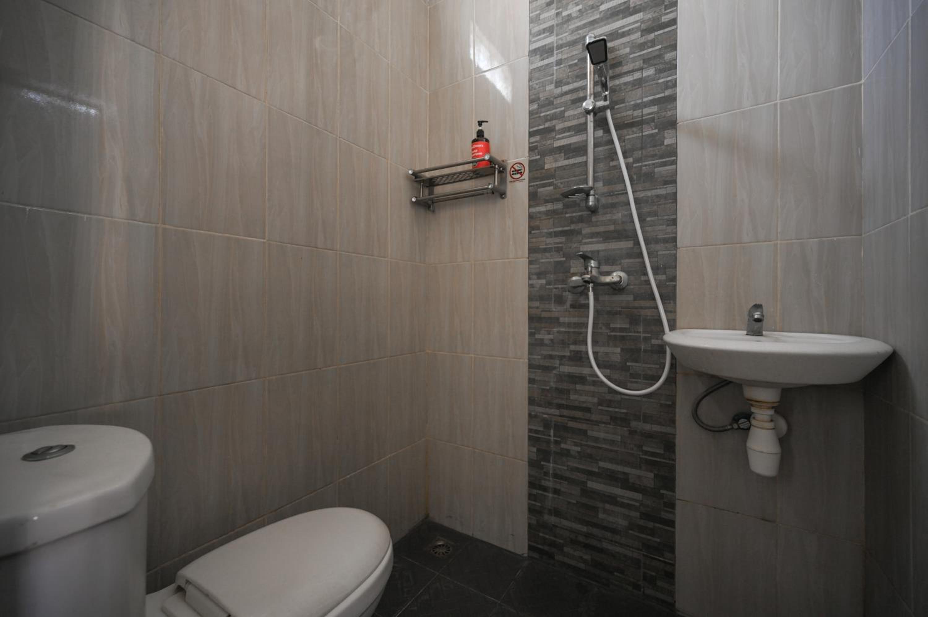 Double Room - Photo 4