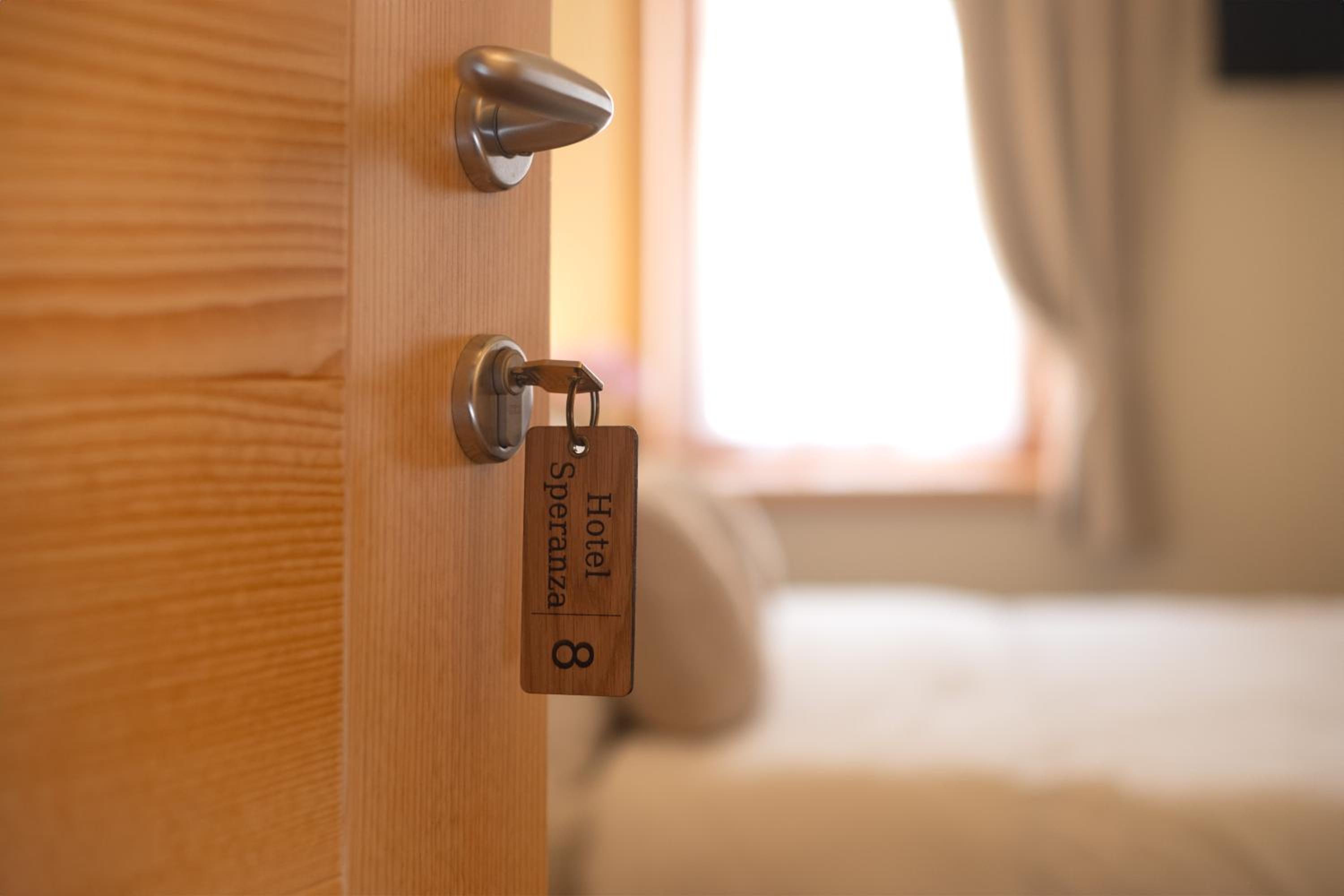 Deluxe Quadruple Room - Photo 4