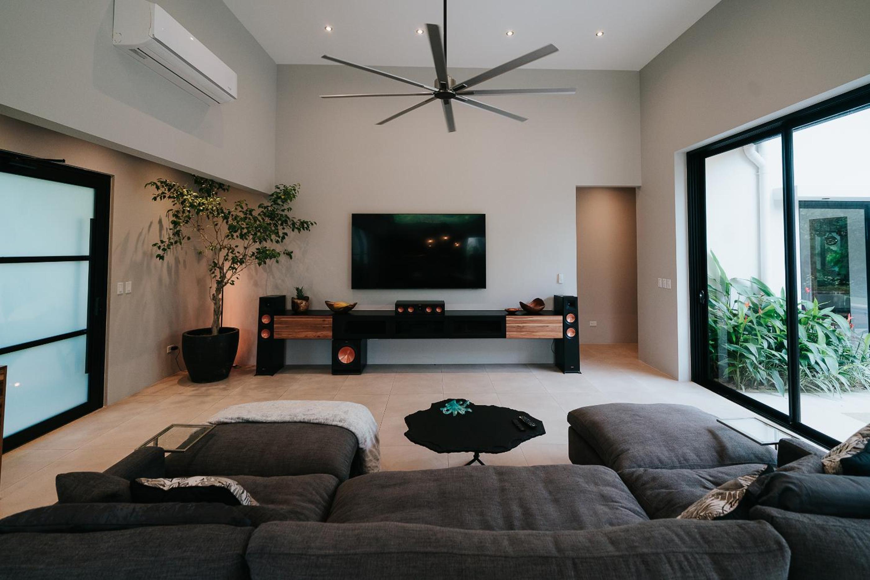 Four-Bedroom House photo 1