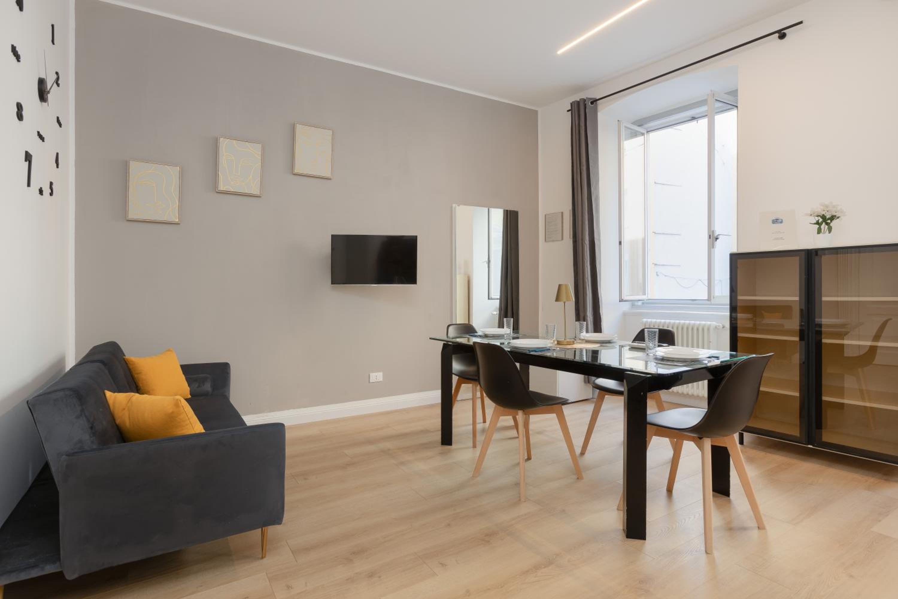 One-Bedroom Apartment